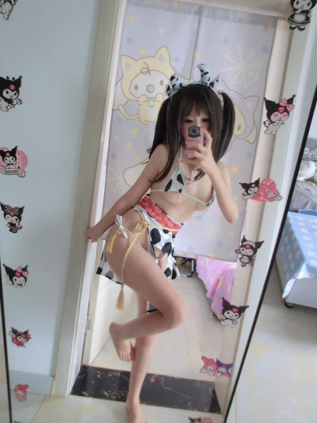 网络美女软妹摇摇乐乳牛姐姐主题私房性感三点式奶牛内衣秀完美身材诱惑写真143P
