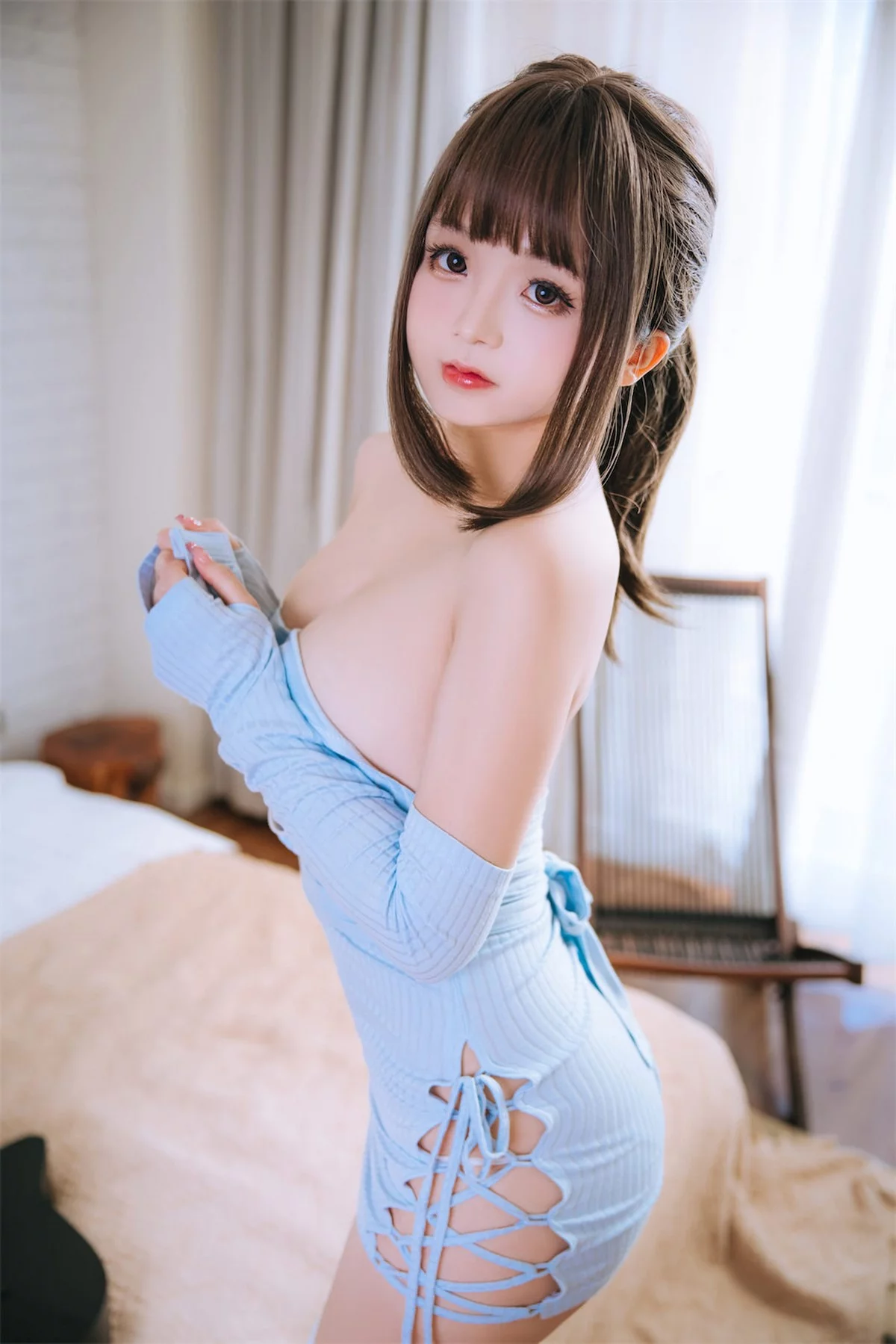 Cosplay美女日奈娇吉他妹妹主题私房性感开胸情趣服饰配白丝袜完美诱惑写真75P