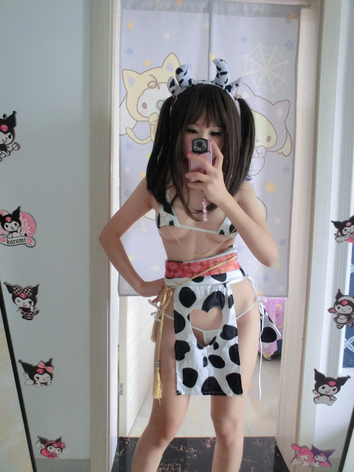 网络美女软妹摇摇乐乳牛姐姐主题私房性感三点式奶牛内衣秀完美身材诱惑写真143P