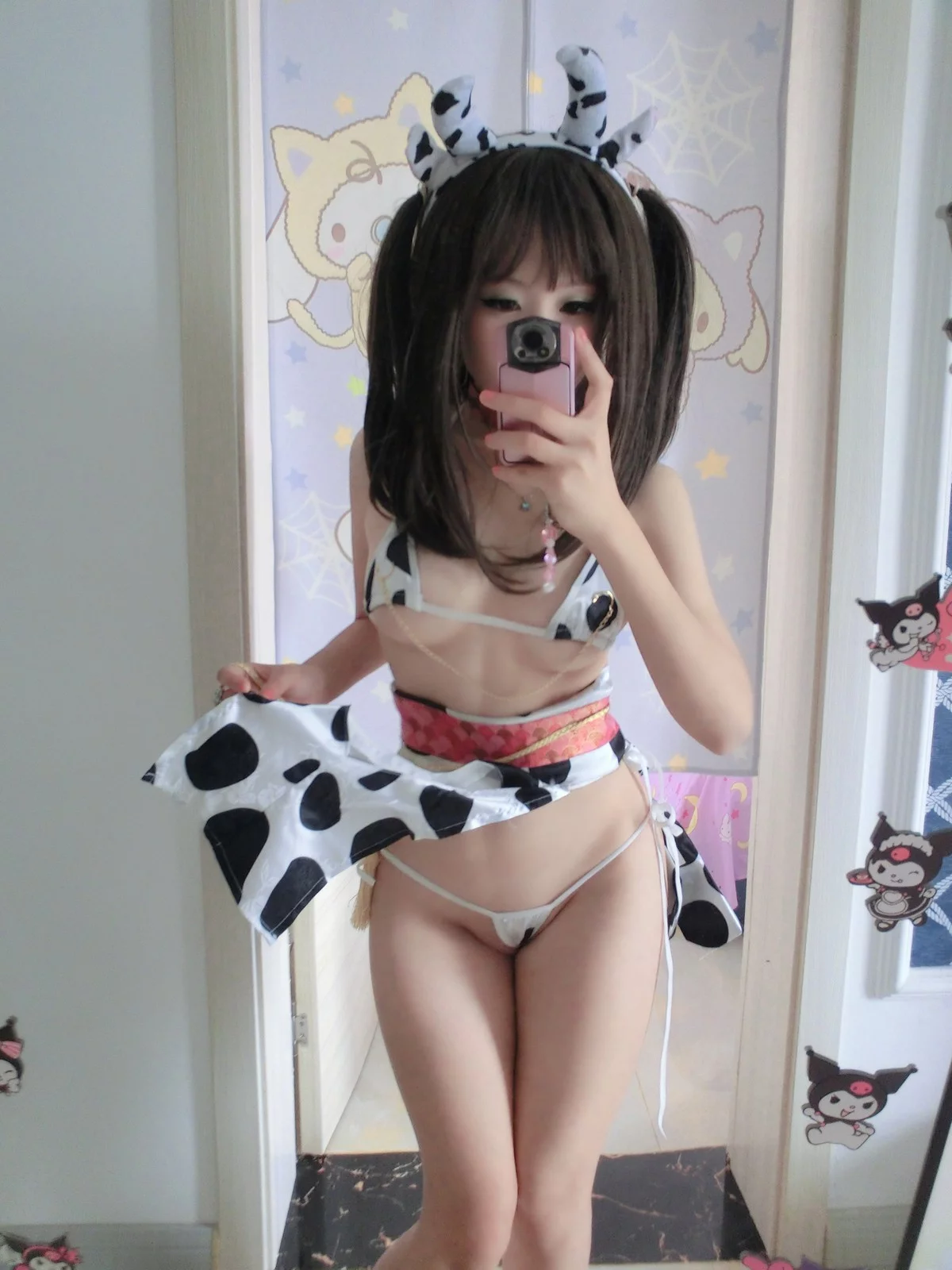 网络美女软妹摇摇乐乳牛姐姐主题私房性感三点式奶牛内衣秀完美身材诱惑写真143P