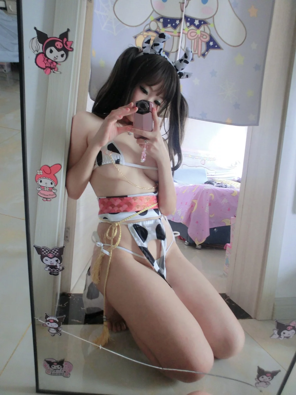 网络美女软妹摇摇乐乳牛姐姐主题私房性感三点式奶牛内衣秀完美身材诱惑写真143P