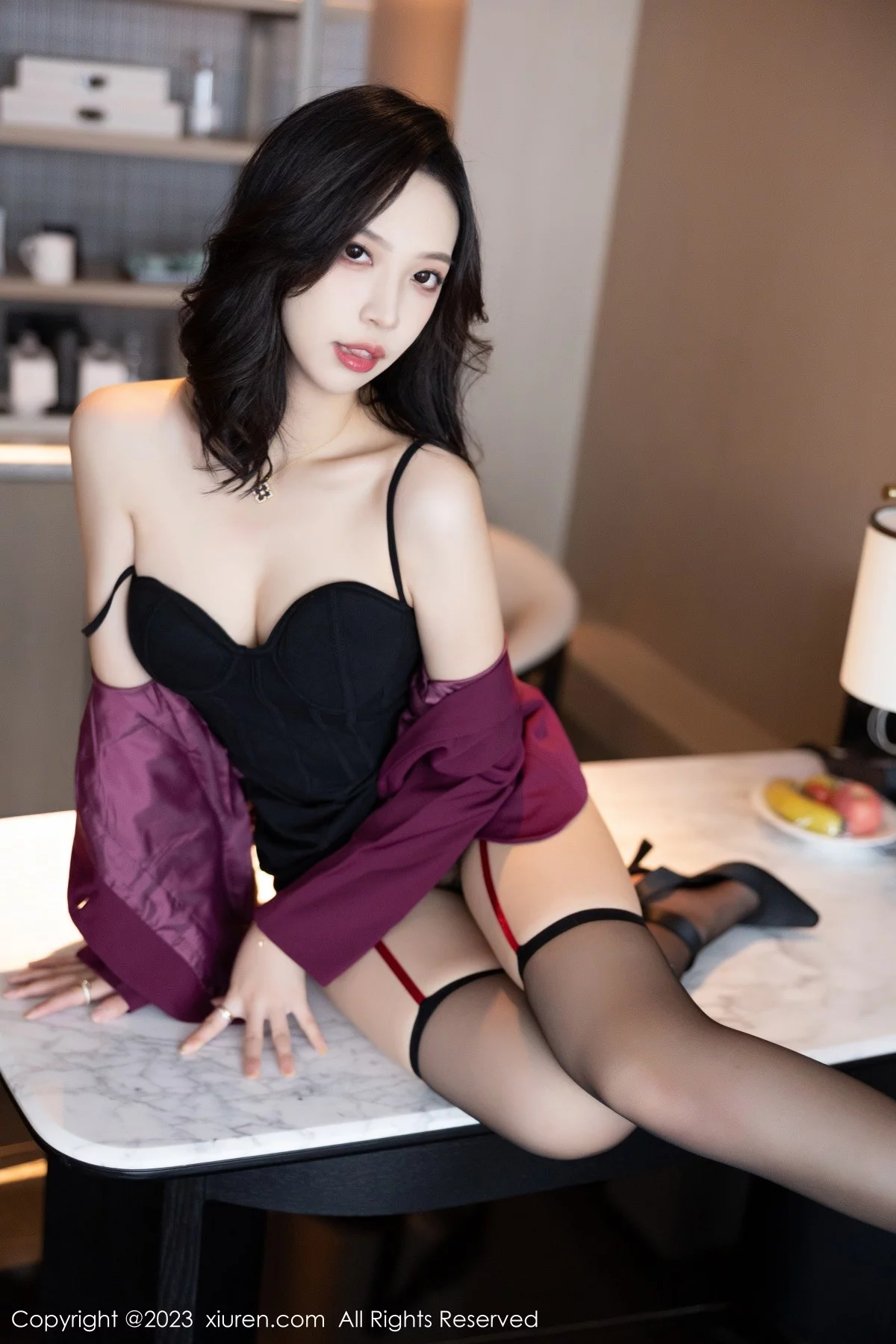 XiuRen第6870期_模特郑颖姗Bev性感OL装扮+薄透连体黑丝秀惹火身材诱惑写真88P