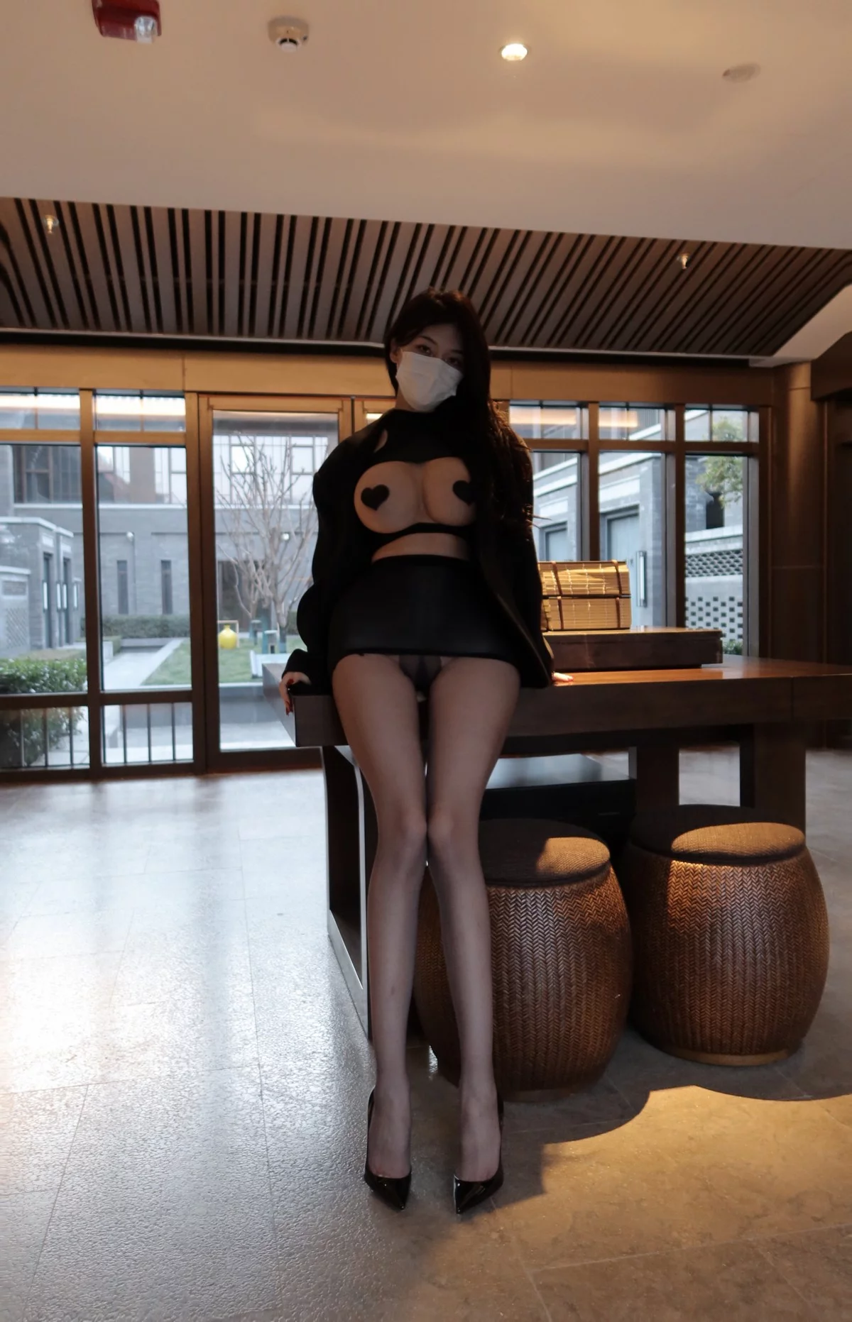 健身女神脸红Dearie高清美丝主题性感黑色轻透情趣内衣露豪乳遮点极致诱惑写真55P