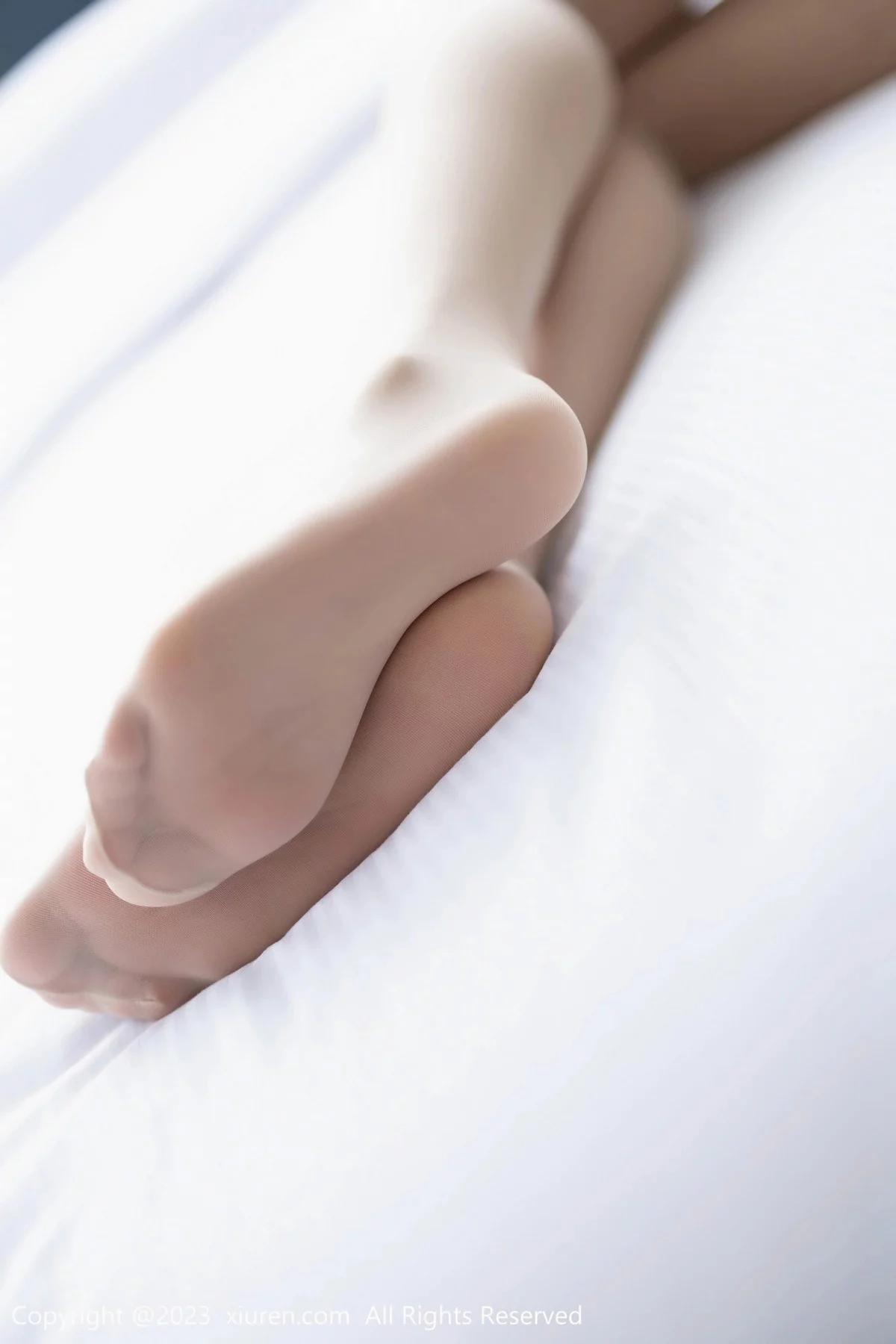 XiuRen第6882期_模特程程程性感墨绿色蕾丝内衣配原色丝袜秀曼妙身姿诱惑写真84P