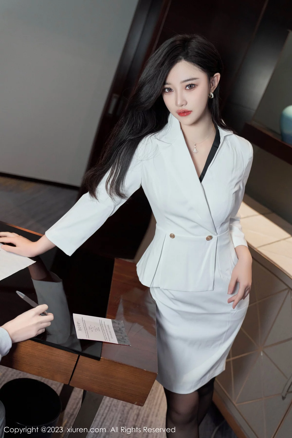 XiuRen第6900期_模特妙可可Cheese性感黑色蕾丝薄纱服秀完美身材惹火诱惑写真80P