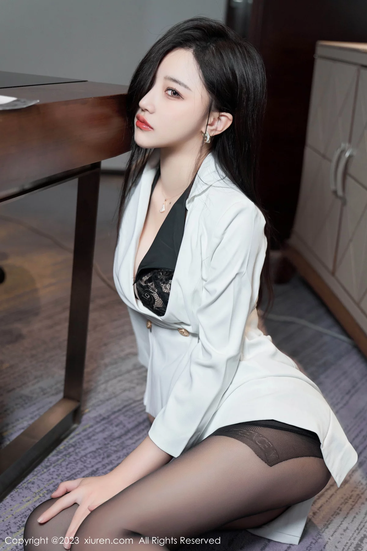 XiuRen第6900期_模特妙可可Cheese性感黑色蕾丝薄纱服秀完美身材惹火诱惑写真80P