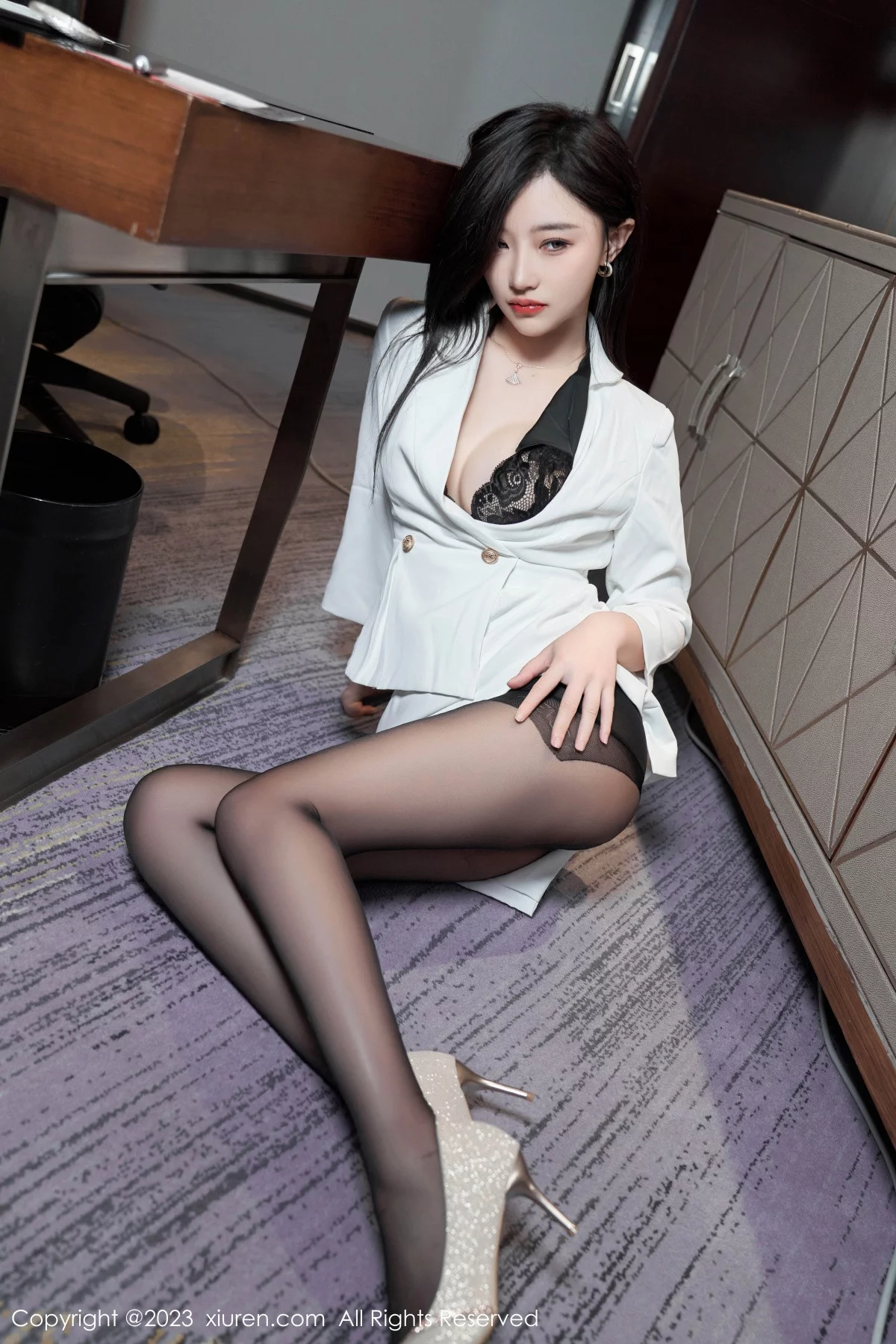 XiuRen第6900期_模特妙可可Cheese性感黑色蕾丝薄纱服秀完美身材惹火诱惑写真80P