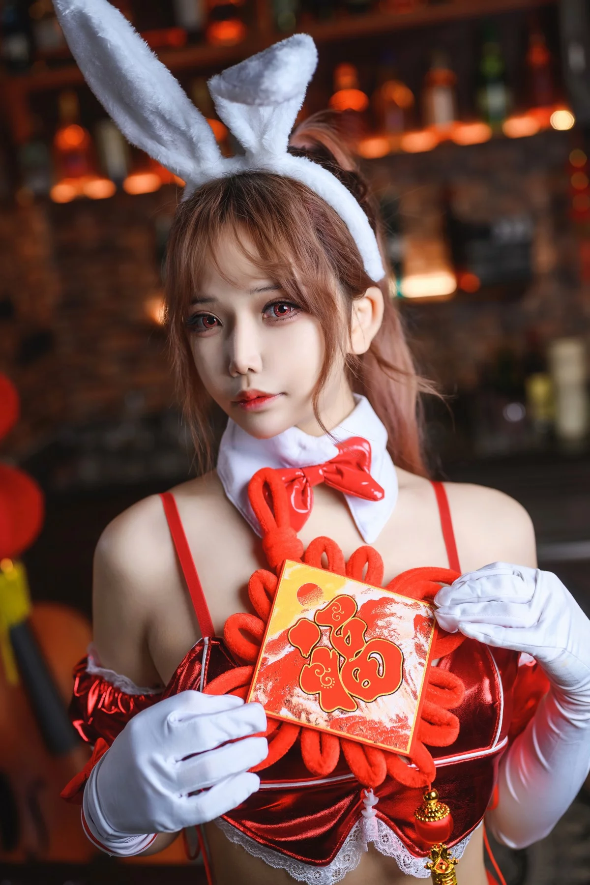 二次元妹子抱走莫子aa兔色撩人主题性感红色情趣内衣露豪乳遮点惹火诱惑写真60P