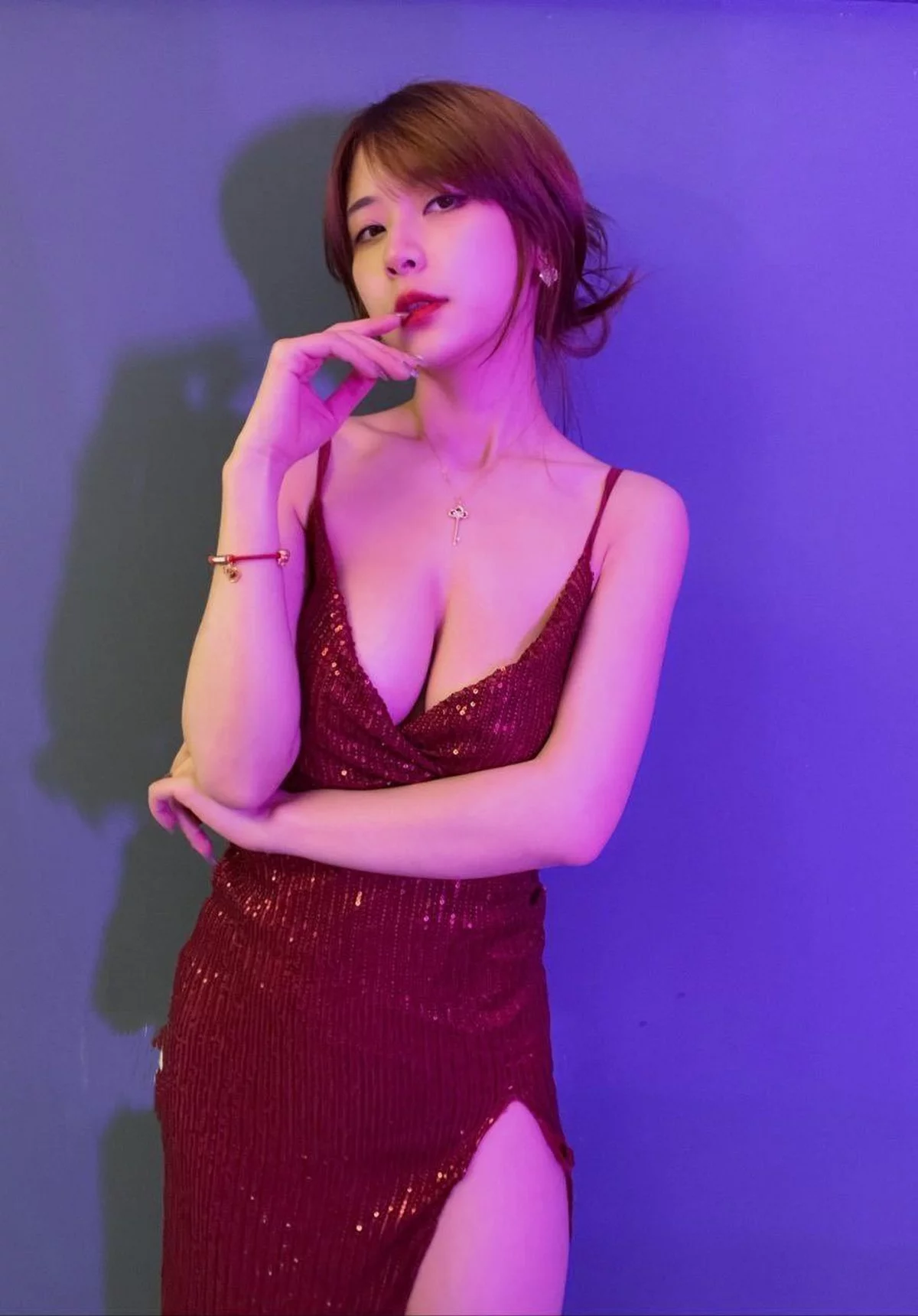 B站主播羊小雪舰长图包主题私房性感服饰系列秀高挑完美身材迷人诱惑写真187P