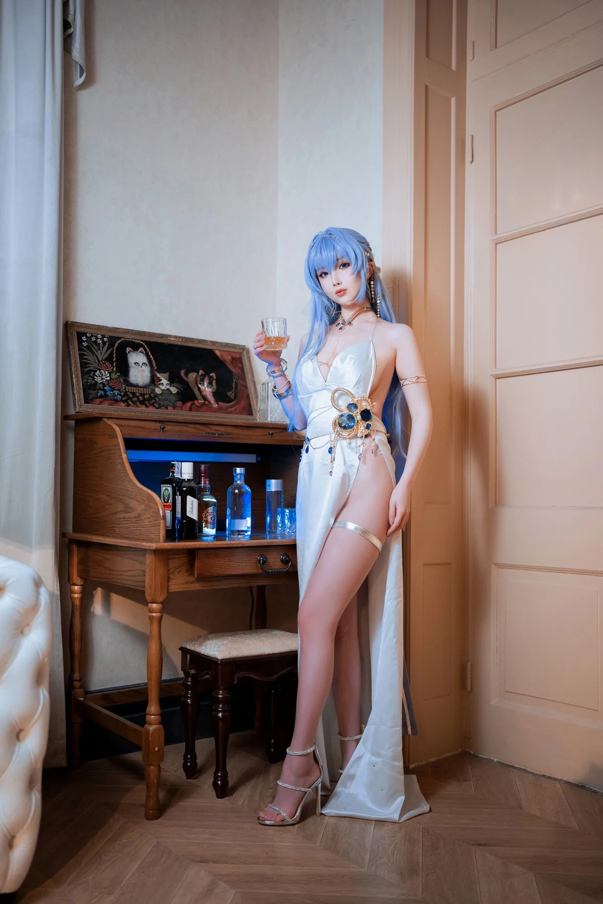 网络美女rioko凉凉子海伦礼服主题私房性感白色低胸礼裙秀完美身材诱惑写真48P