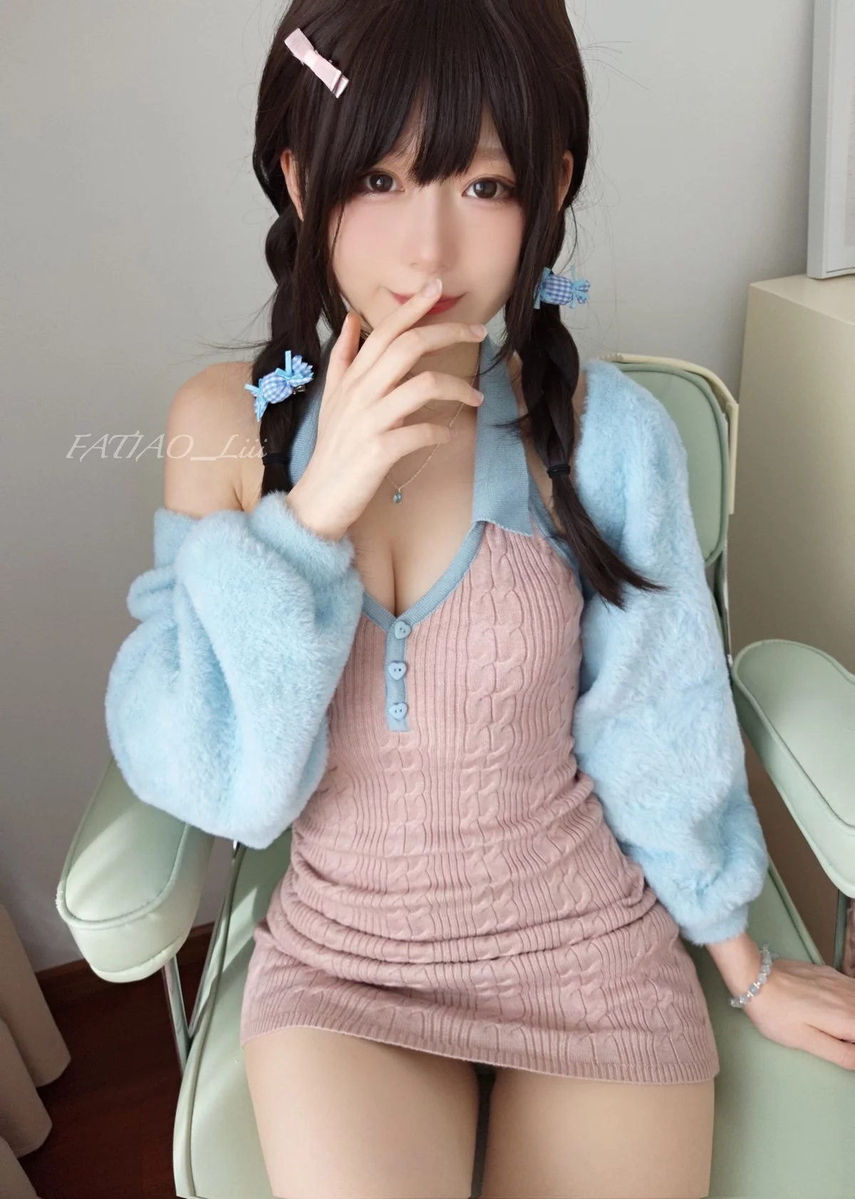 网络美女迷之呆梨03月合集主题性感粉色服饰+牛仔裤系列秀曼妙身姿诱惑写真180P