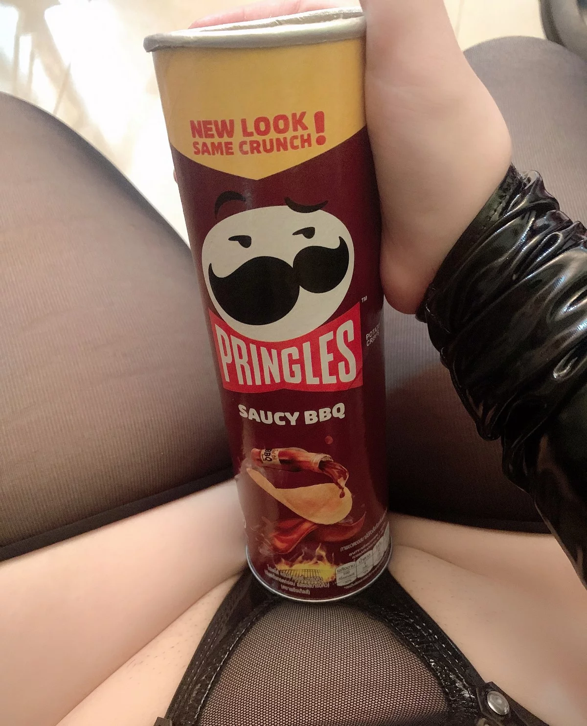 网络美女UyUy-Dark Asuka主题私房性感黑色皮质情趣服饰秀丰乳肥臀诱惑写真46P