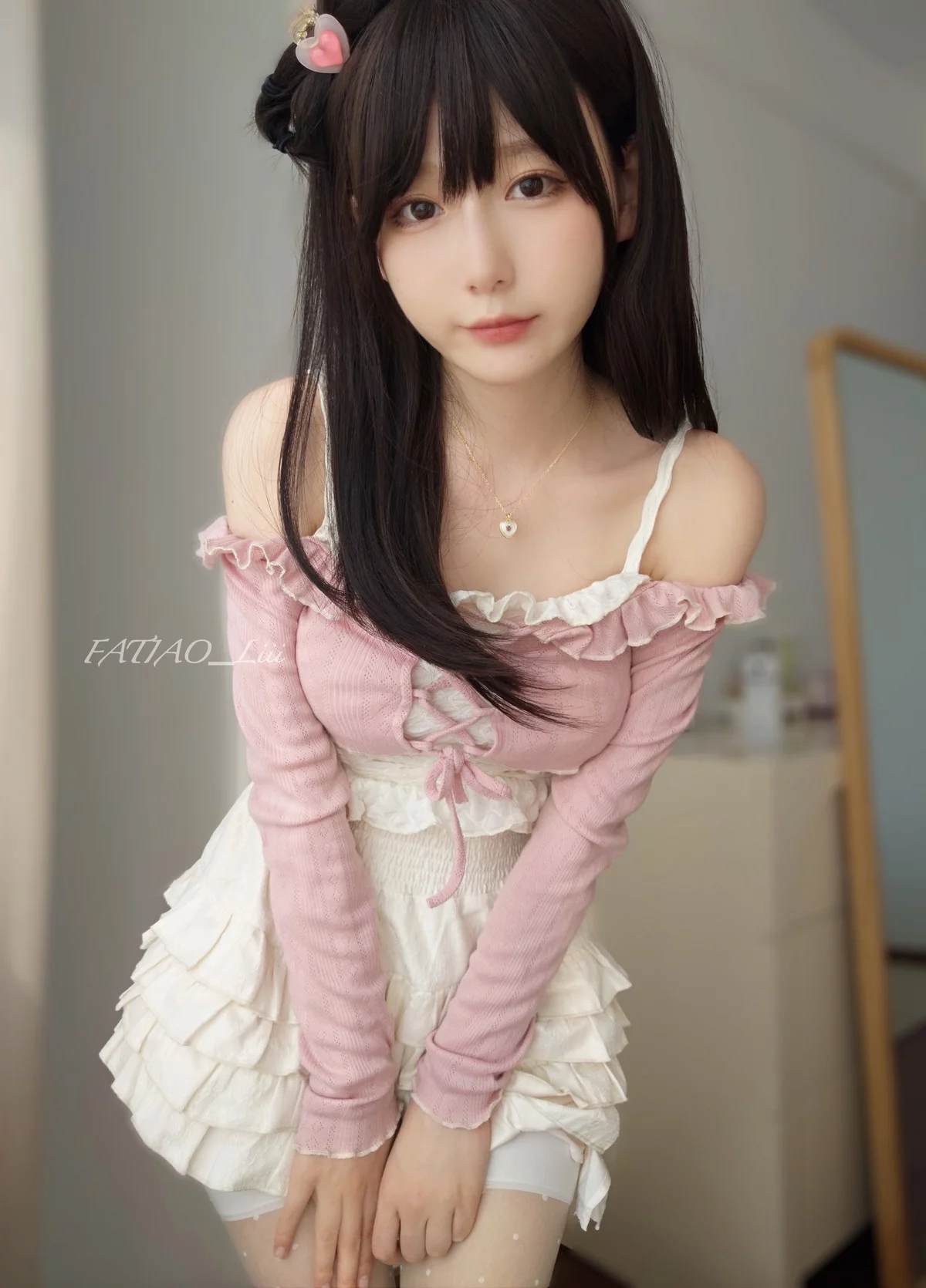 网络美女迷之呆梨03月合集主题性感粉色服饰+牛仔裤系列秀曼妙身姿诱惑写真180P