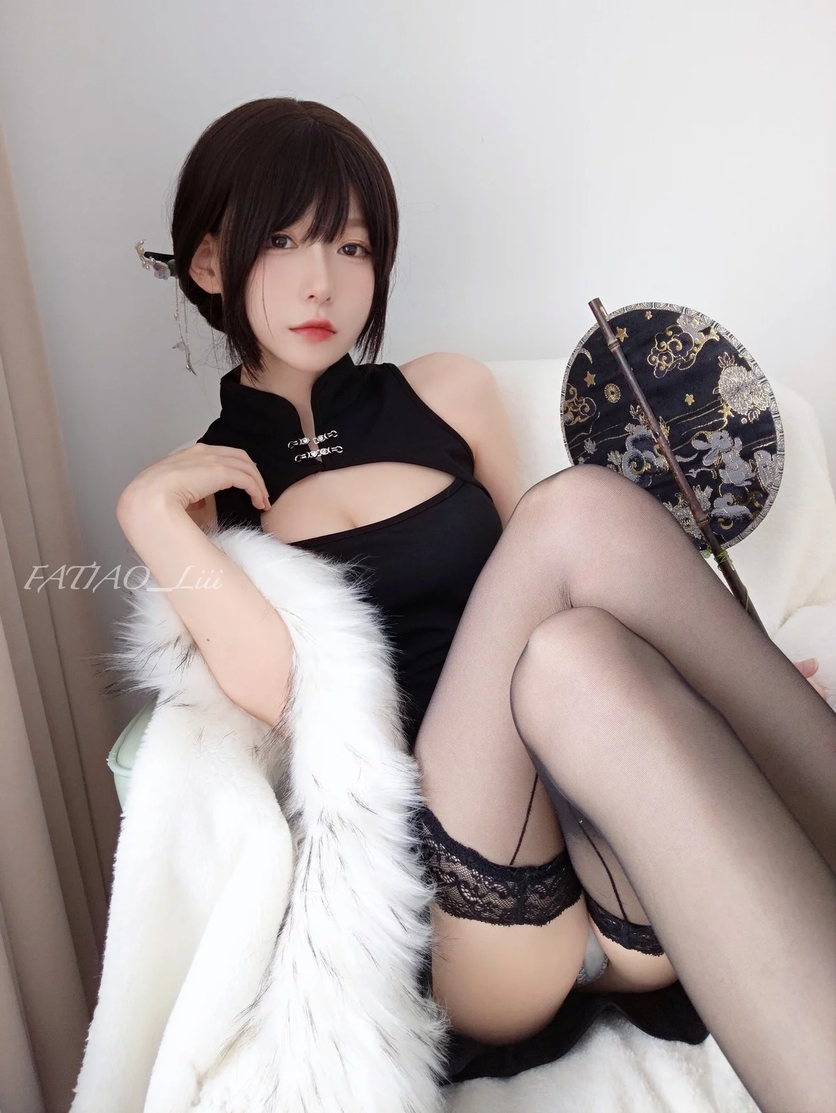 网络美女迷之呆梨03月合集主题性感粉色服饰+牛仔裤系列秀曼妙身姿诱惑写真180P