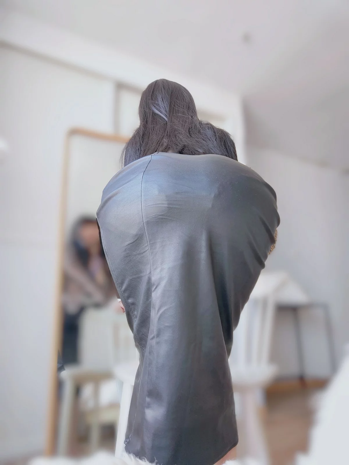 Coser妹子女主K上司的秘密主题性感OL职业装半脱黑皮裙秀翘臀美腿诱惑写真107P