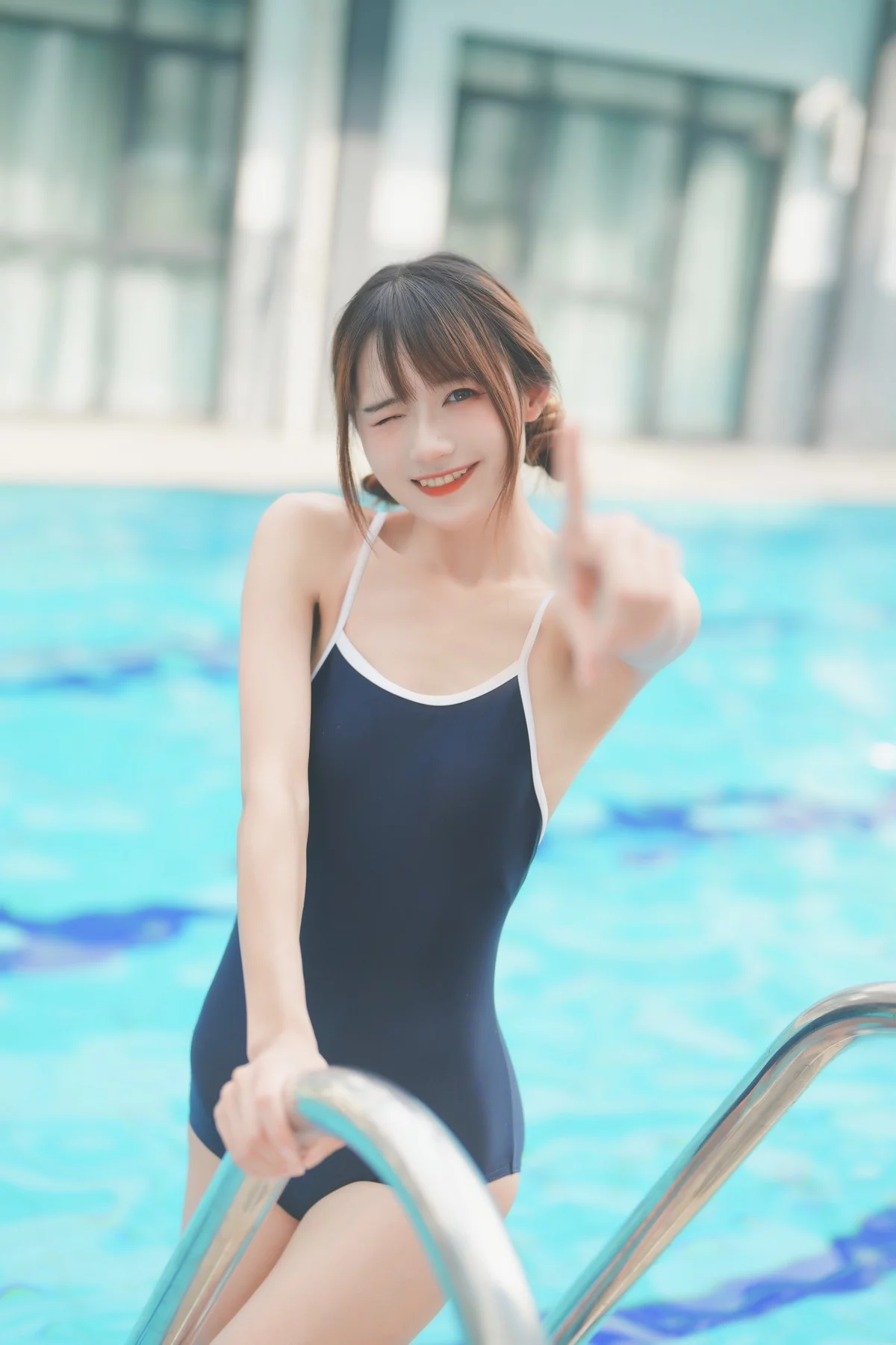 Coser美女兔子Zzz不吃胡萝卜甜甜的死库水主题泳池死库水秀曼妙身姿诱惑写真29P