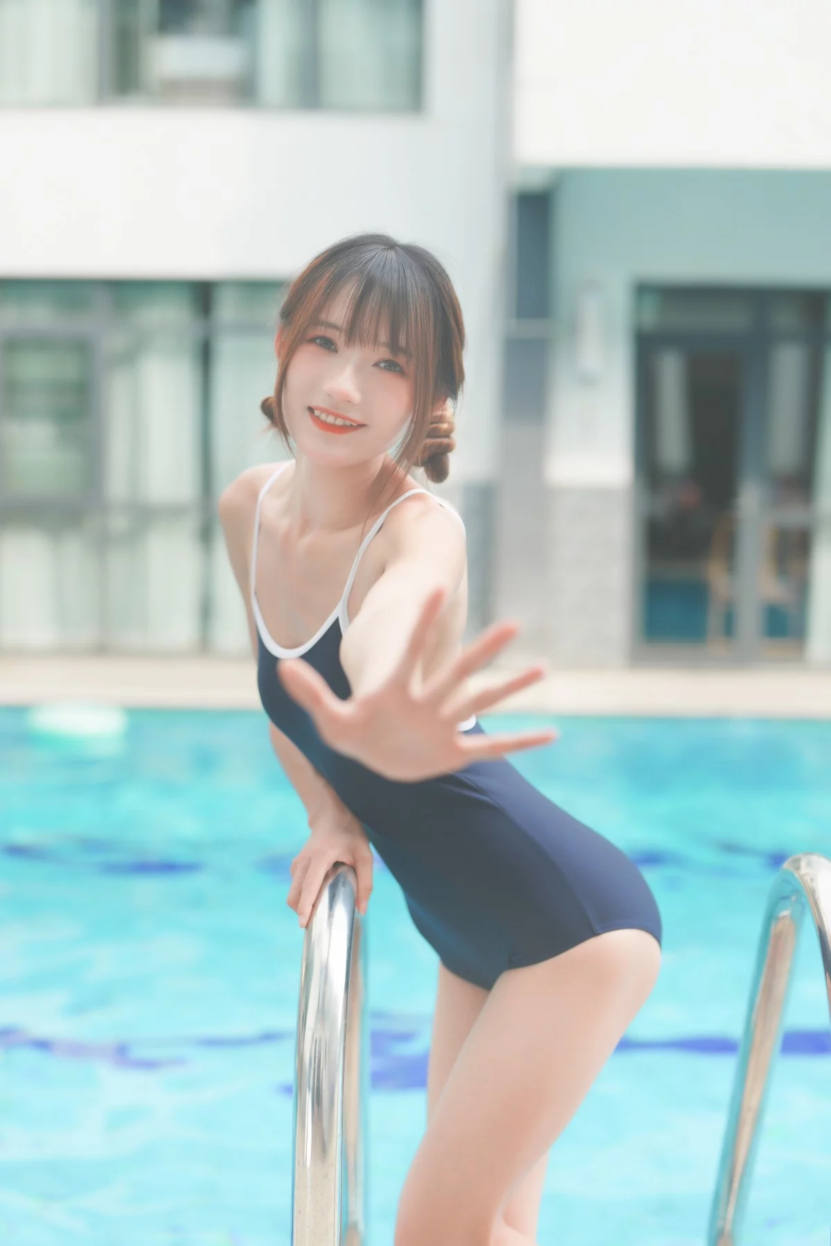 Coser美女兔子Zzz不吃胡萝卜甜甜的死库水主题泳池死库水秀曼妙身姿诱惑写真29P