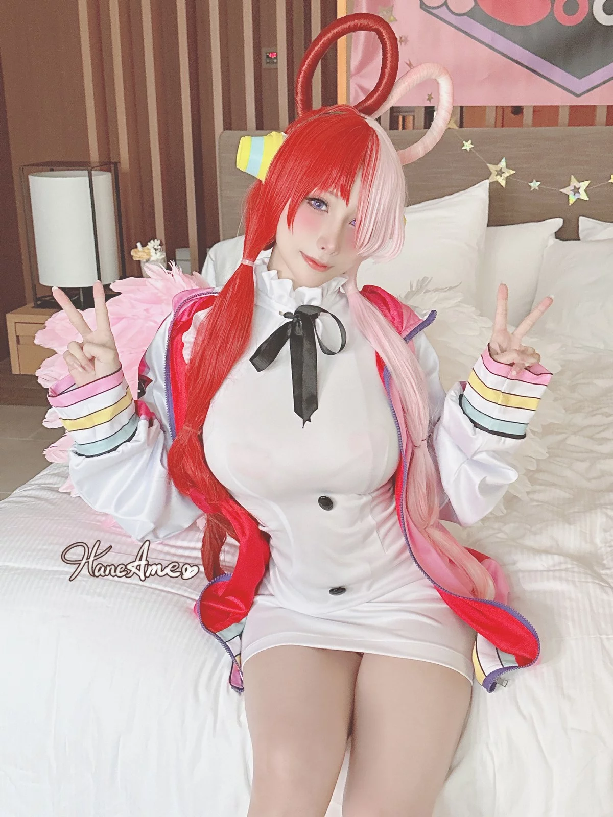 Coser美女雨波_HaneAme乌塔主题私房性感红色三点式内衣秀丰满身材诱惑写真44P