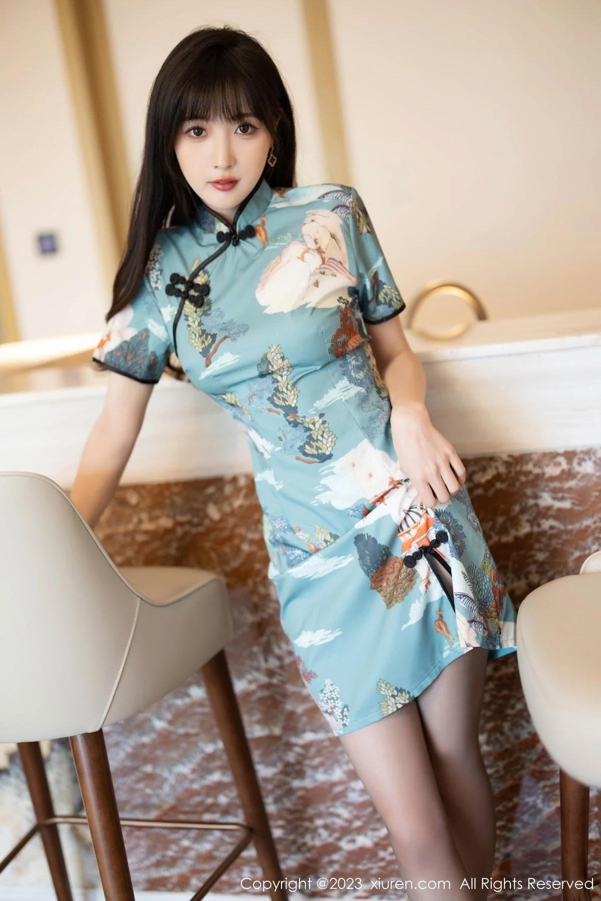 XiuRen第6953期_模特林星阑性感墨绿旗袍服饰+黑色薄纱内衣秀曼妙身姿诱惑写真81P
