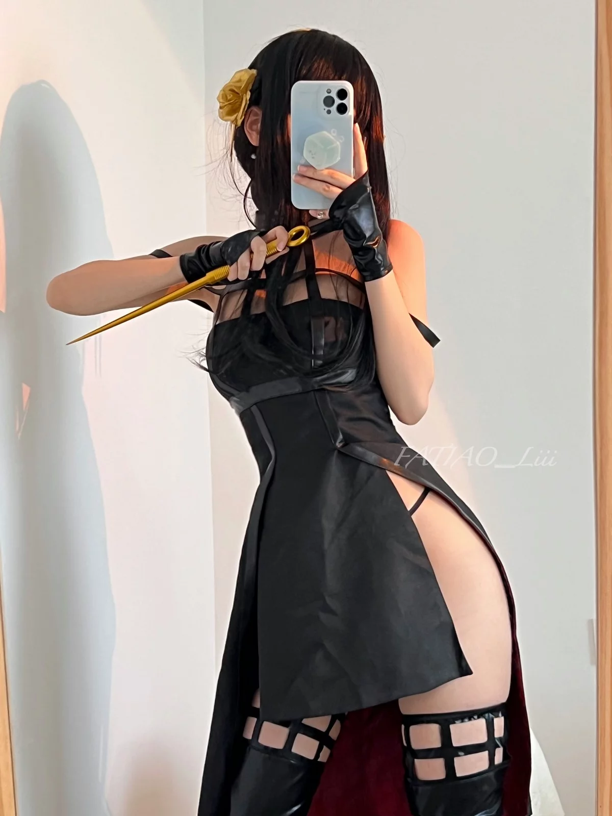 网络美女迷之呆梨约尔·福杰主题私房性感黑色三点式皮质内衣秀曼妙身姿诱惑写真58P