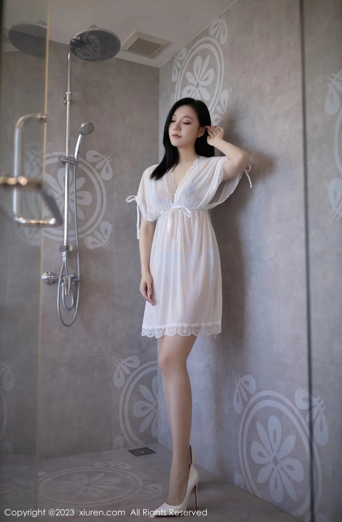 XiuRen第6827期_模特安然anran性感白色轻透薄纱服露淡蓝轻透蕾丝内衣诱惑写真79P