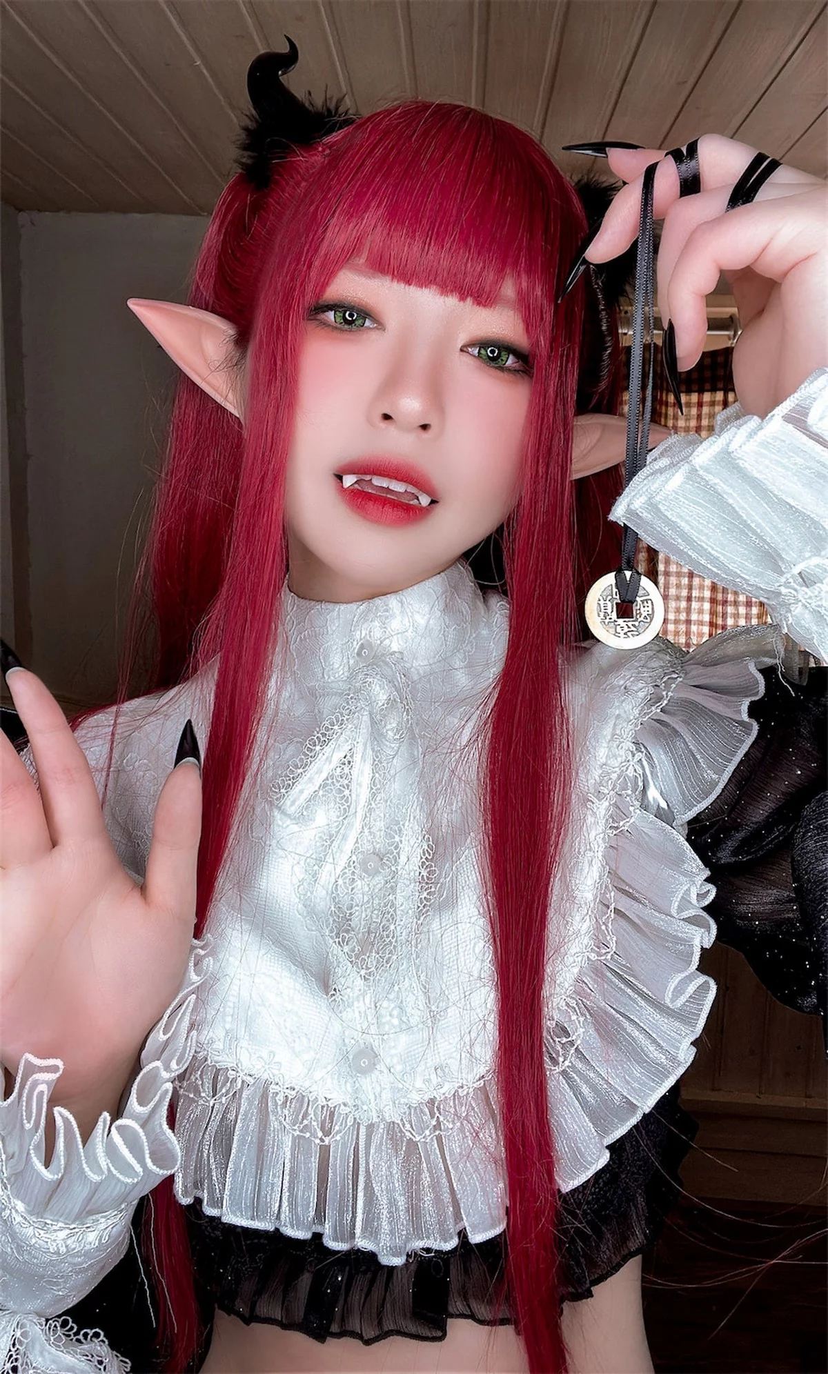 网络美女索索半半子小恶魔利兹主题性感黑色蕾丝内衣配黑丝吊袜极致魅惑写真62P