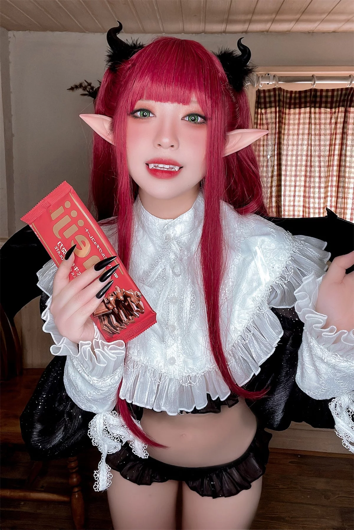 网络美女索索半半子小恶魔利兹主题性感黑色蕾丝内衣配黑丝吊袜极致魅惑写真62P