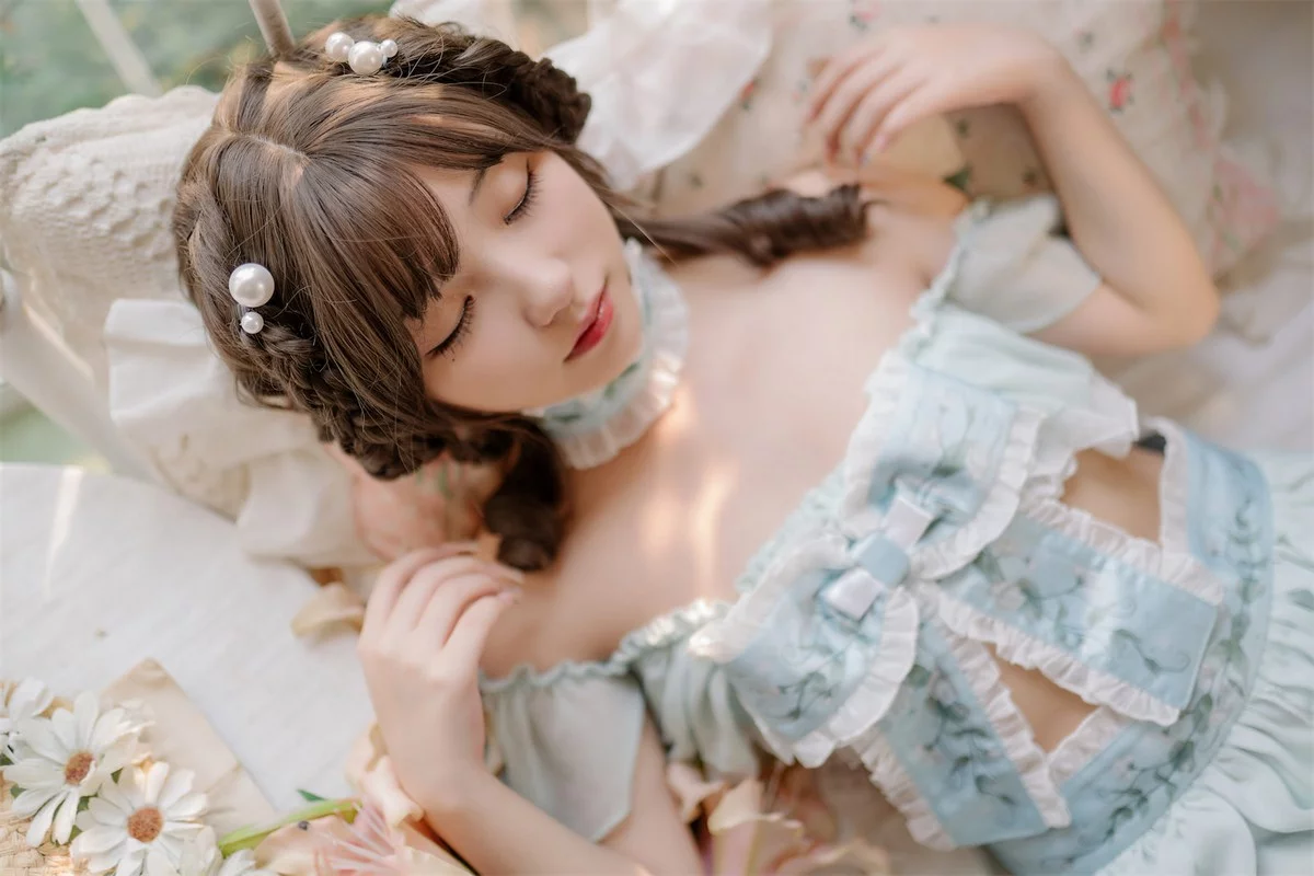 网络美女花铃豌豆公主仆主题私房床上性感分体式睡衣情趣捆绑撩人诱惑写真81P