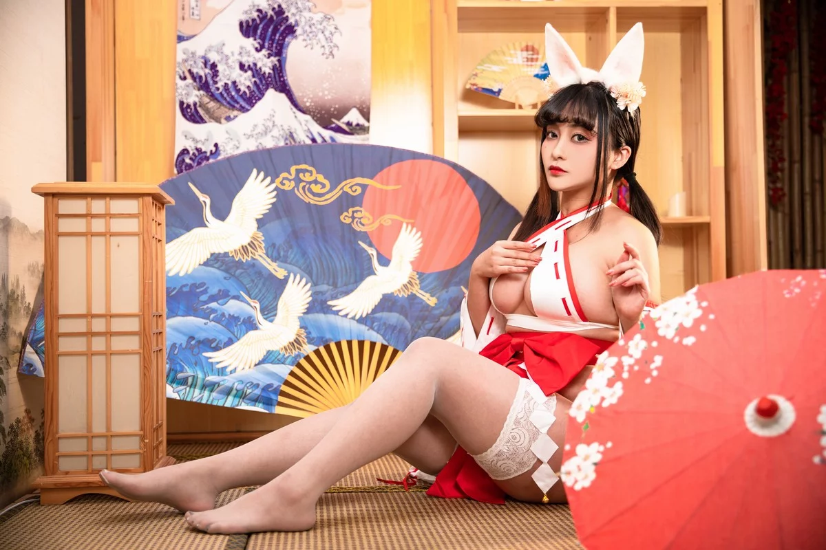 动漫博主洛璃LoLiSAMA巫女2主题性感情趣服饰露豪乳创可贴遮点极致诱惑写真78P