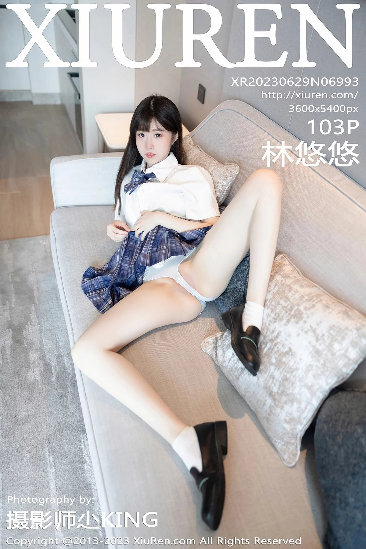 XiuRen第6993期_模特林悠悠白色上衣配格子短裙露浅色内衣秀曼妙身姿诱惑写真103P