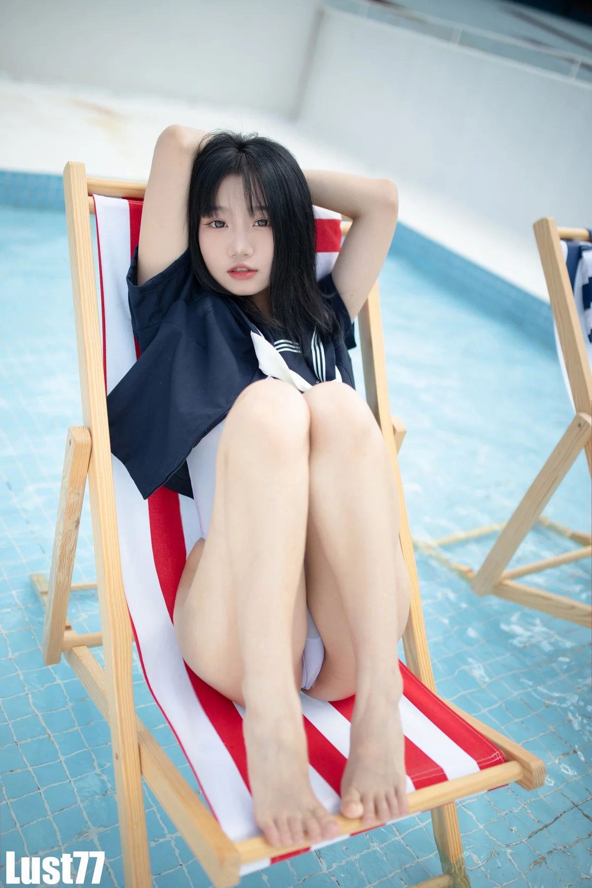 动漫博主柒柒要乖哦清凉夏日主题泳池性感白色比基尼湿身秀完美身材诱惑写真71P