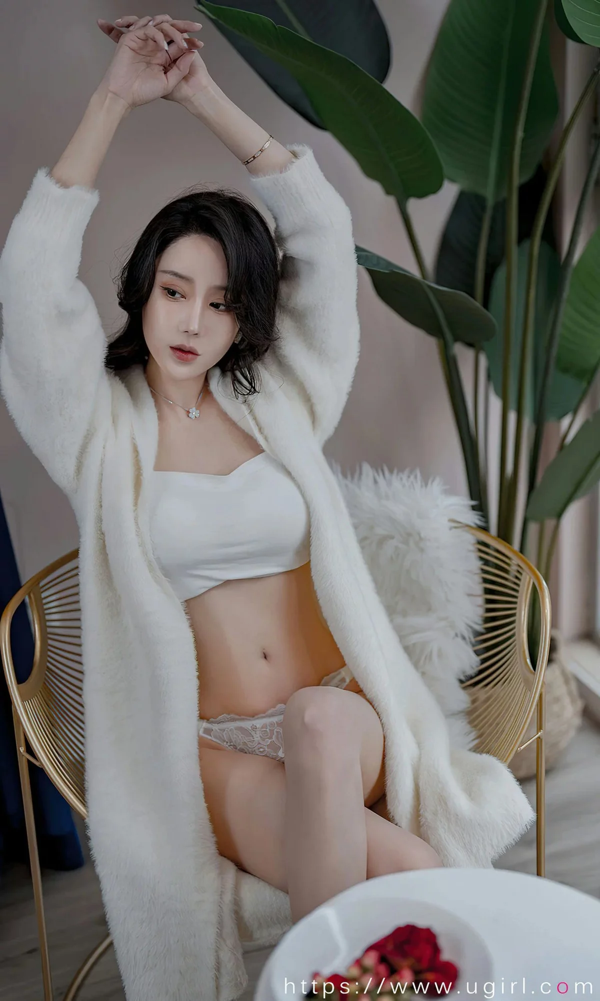 [Ugirls爱尤物]No.2615_模特合集梦海深处主题果儿等七大美女私房性感服饰写真35P