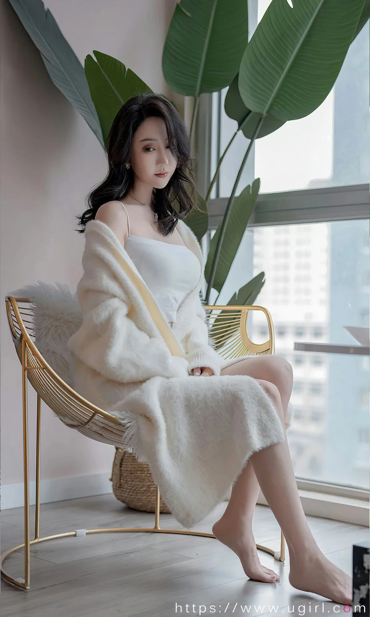 [Ugirls爱尤物]No.2615_模特合集梦海深处主题果儿等七大美女私房性感服饰写真35P