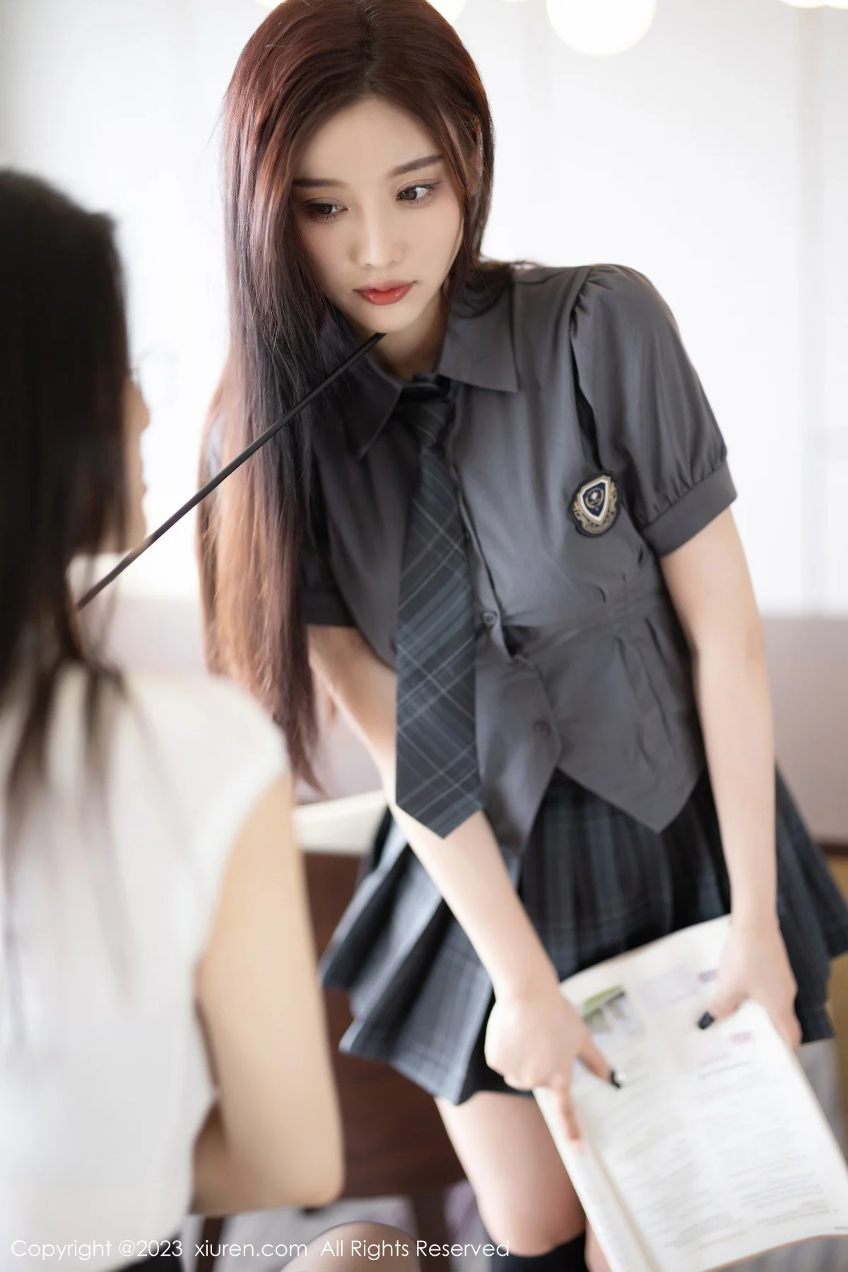 XiuRen第7022期_女神杨晨晨Yome脱套装露性感白色蕾丝内衣秀丰腴身材诱惑写真84P