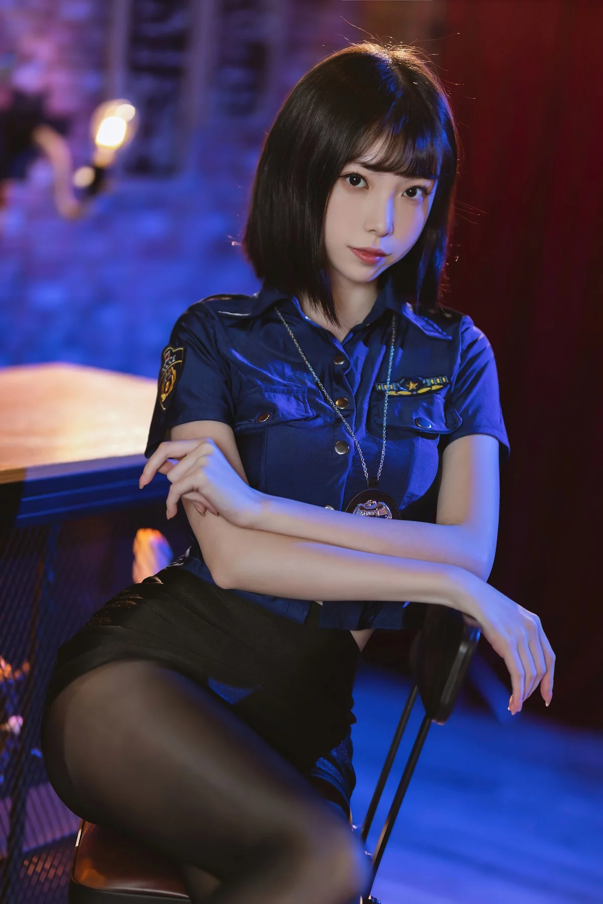 网络美女许岚LAN黑丝女警主题性感女警制服配超薄黑丝秀翘臀美腿诱惑写真60P