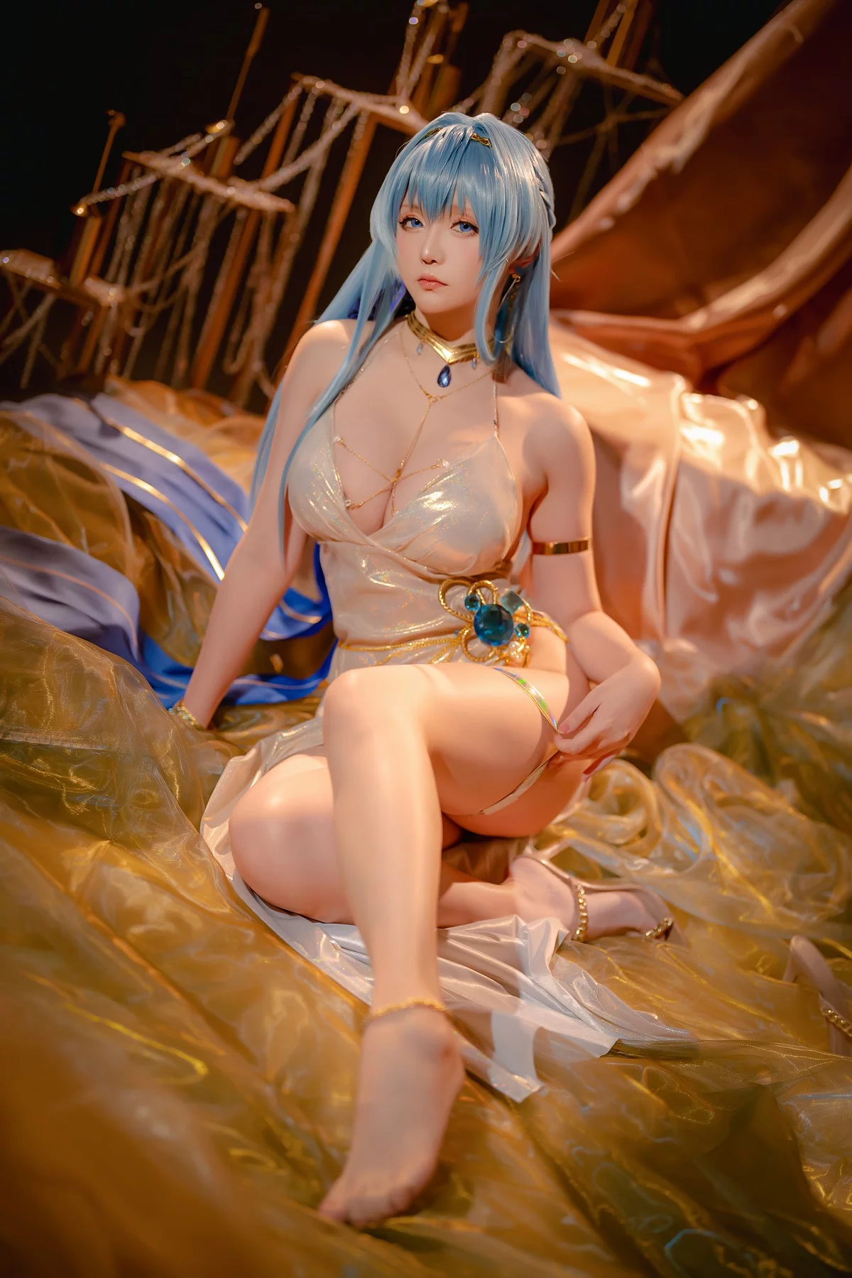 Coser小姐姐星之迟迟四月计划主题私房性感多套服饰秀丰满身材惹火诱惑写真359P