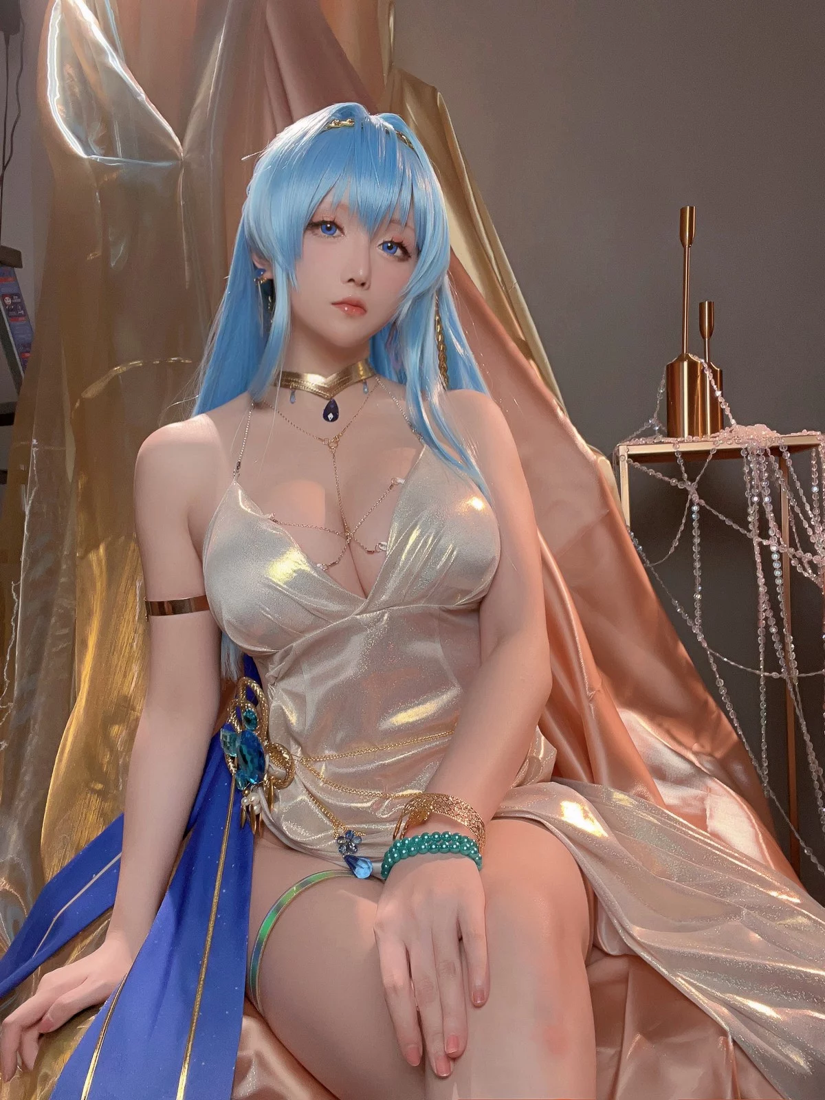 Coser小姐姐星之迟迟四月计划主题私房性感多套服饰秀丰满身材惹火诱惑写真359P