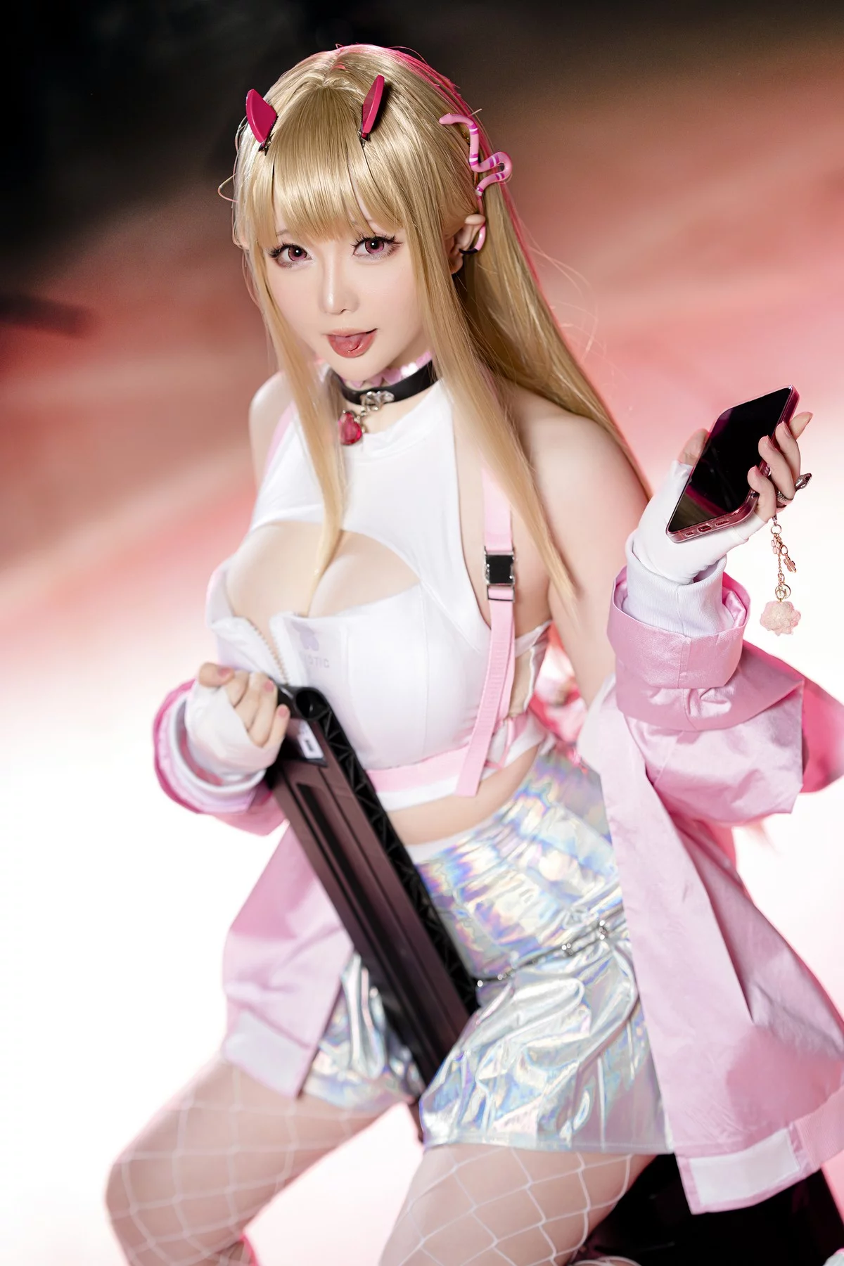 Coser小姐姐星之迟迟四月计划主题私房性感多套服饰秀丰满身材惹火诱惑写真359P