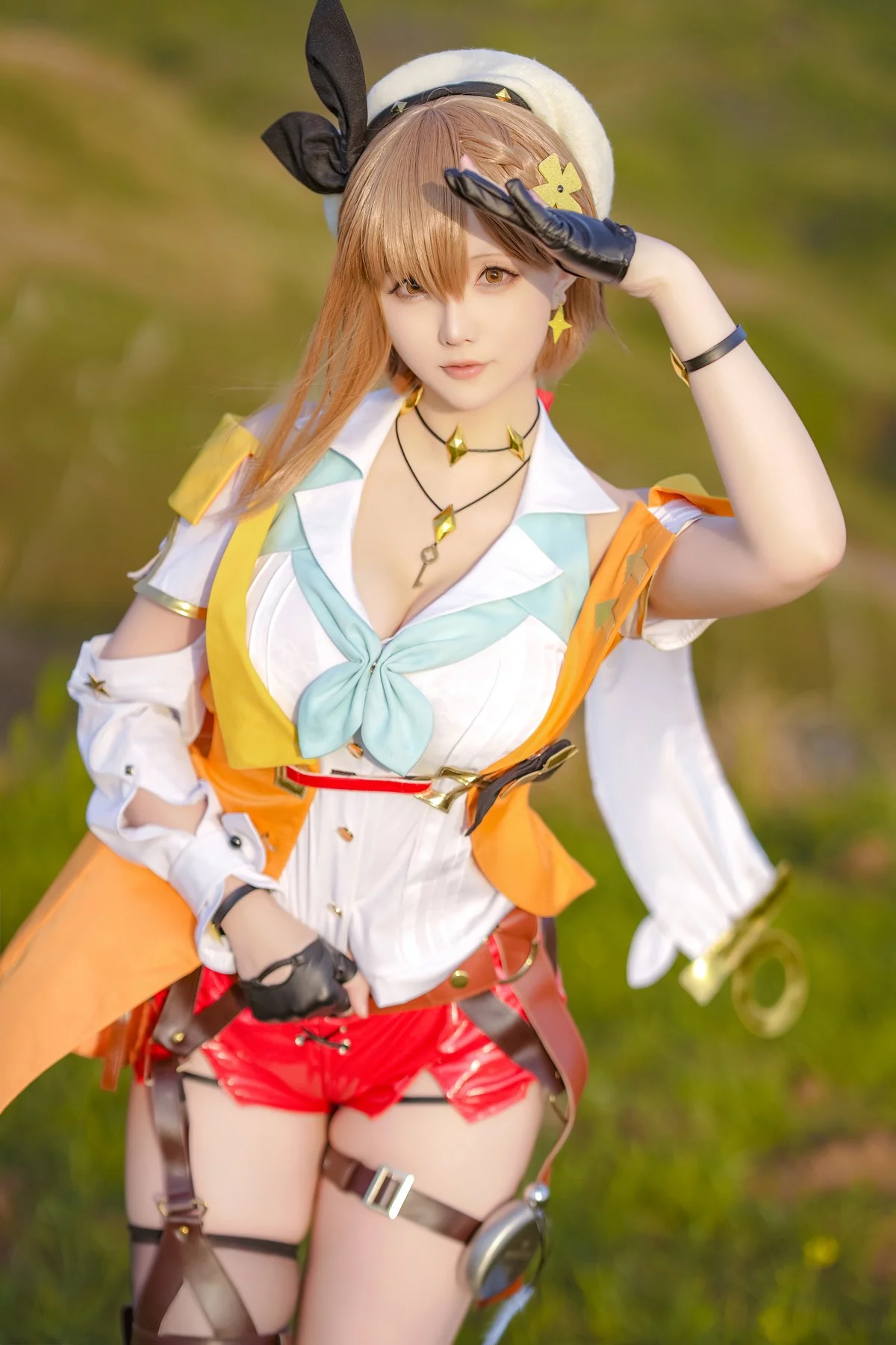 Coser小姐姐星之迟迟四月计划主题私房性感多套服饰秀丰满身材惹火诱惑写真359P