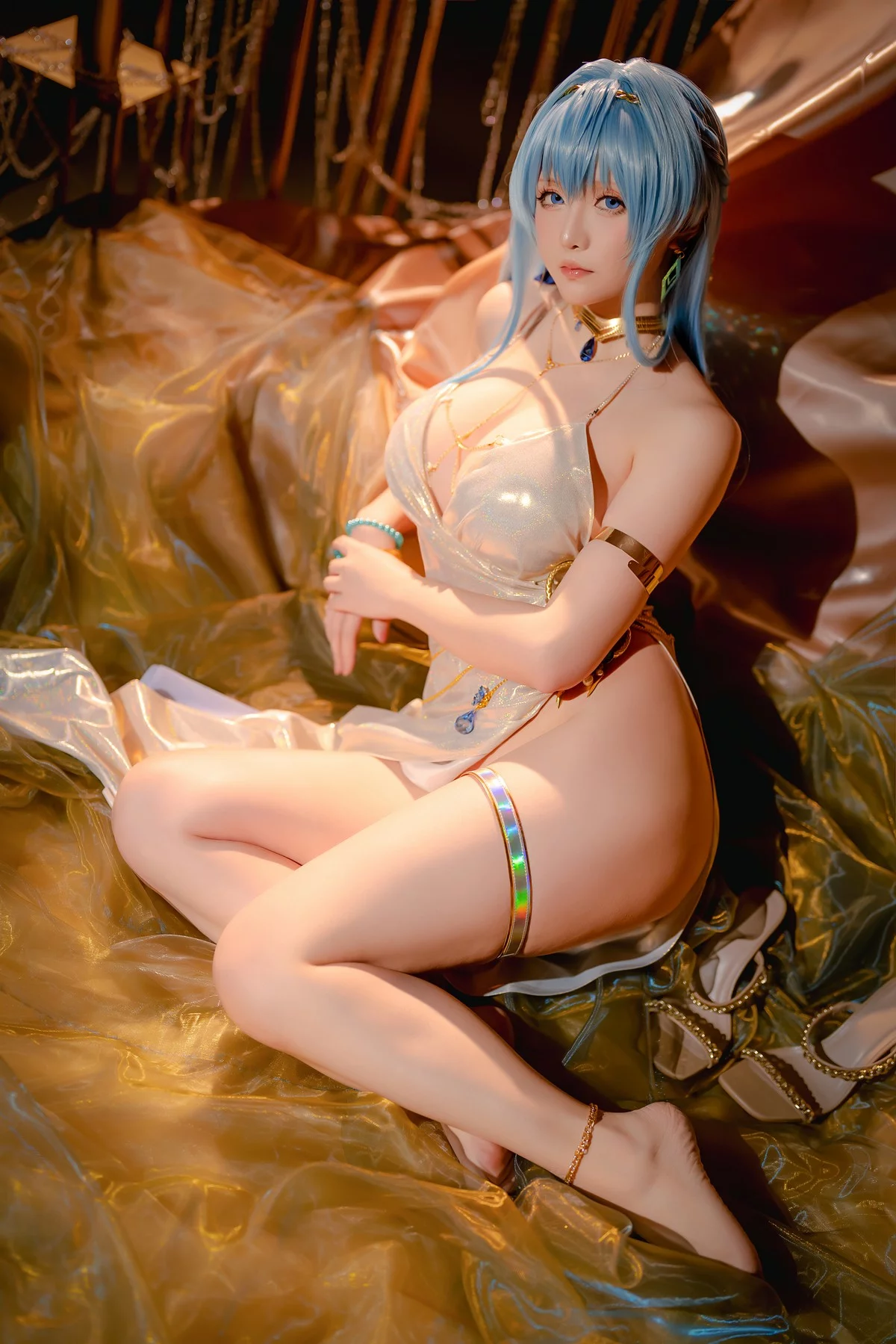 Coser小姐姐星之迟迟四月计划主题私房性感多套服饰秀丰满身材惹火诱惑写真359P