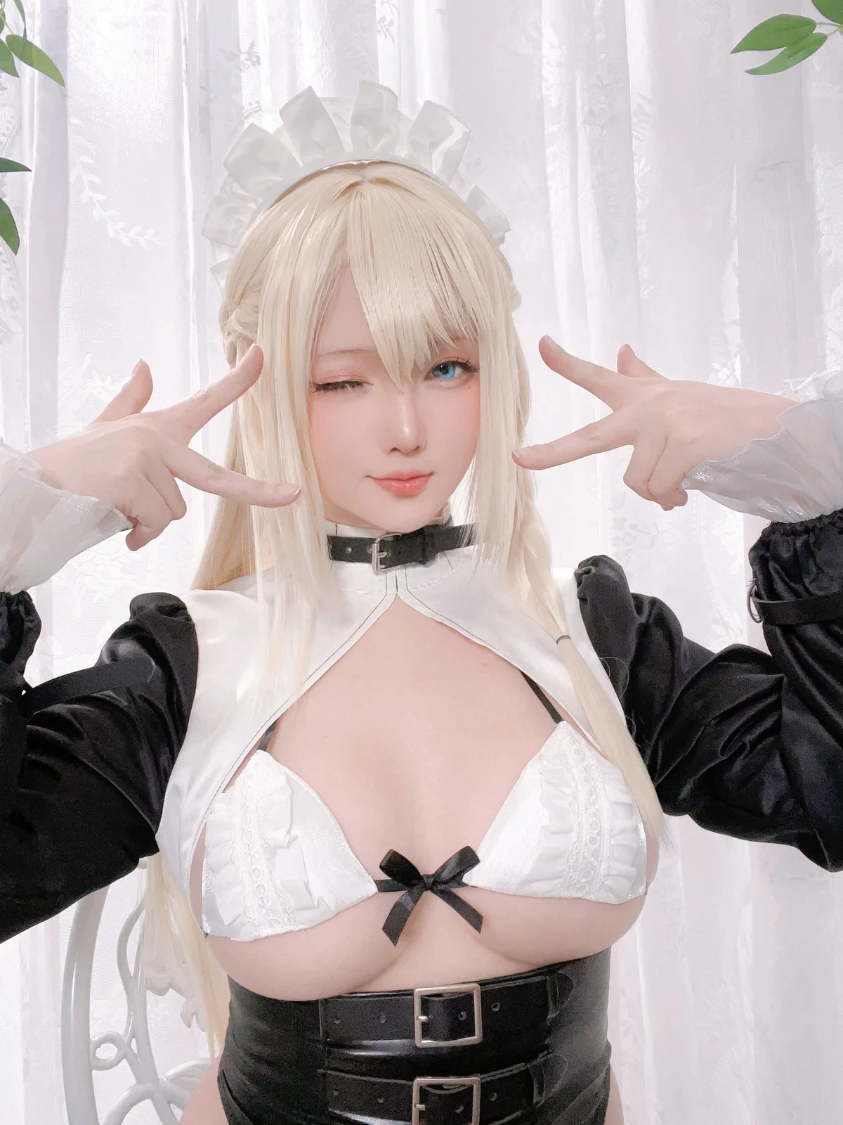 Coser小姐姐星之迟迟四月计划主题私房性感多套服饰秀丰满身材惹火诱惑写真359P