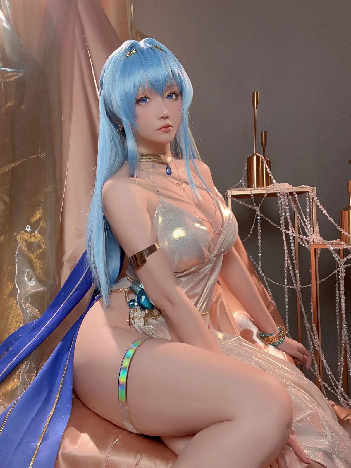 Coser小姐姐星之迟迟四月计划主题私房性感多套服饰秀丰满身材惹火诱惑写真359P