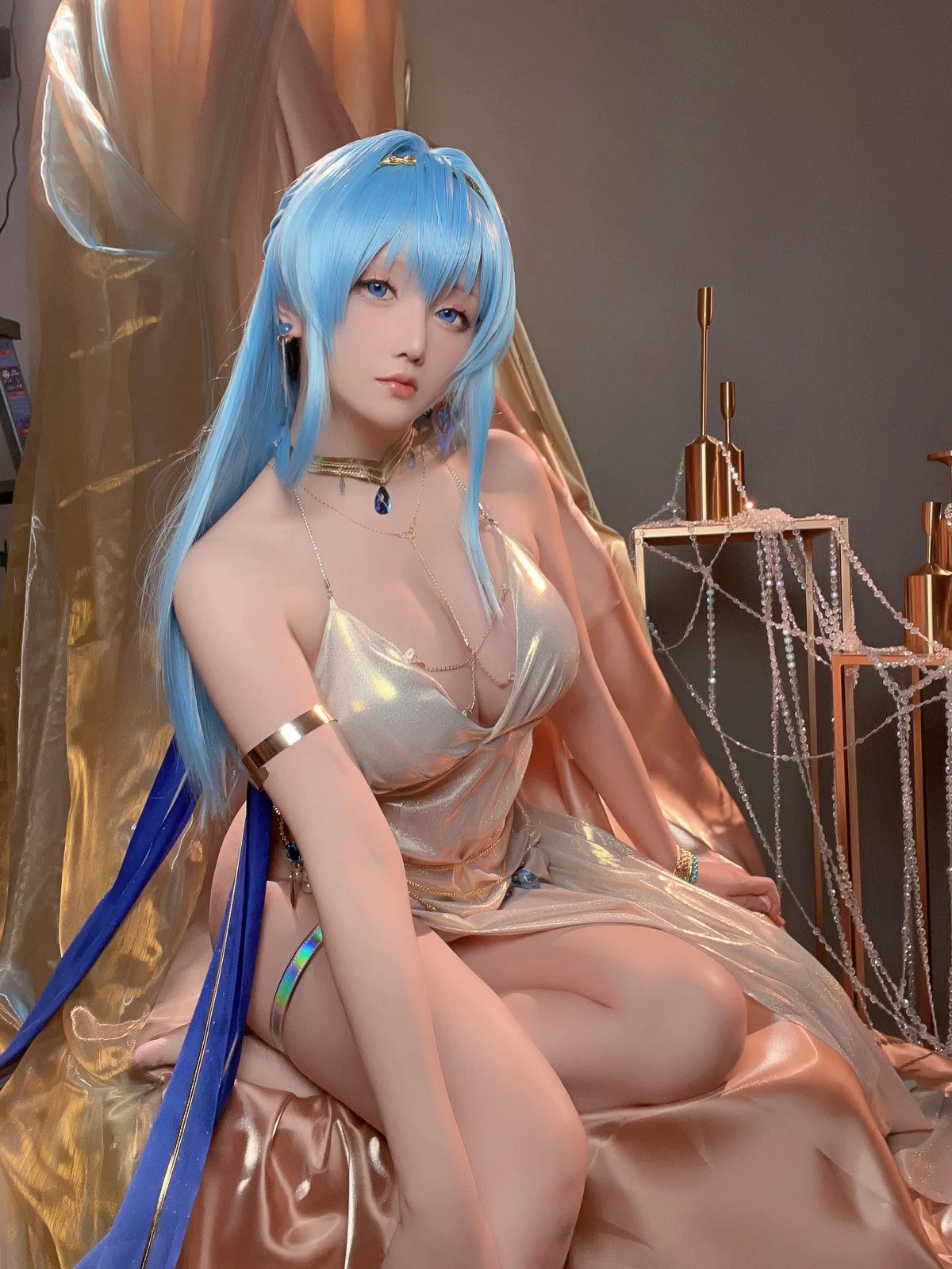 Coser小姐姐星之迟迟四月计划主题私房性感多套服饰秀丰满身材惹火诱惑写真359P
