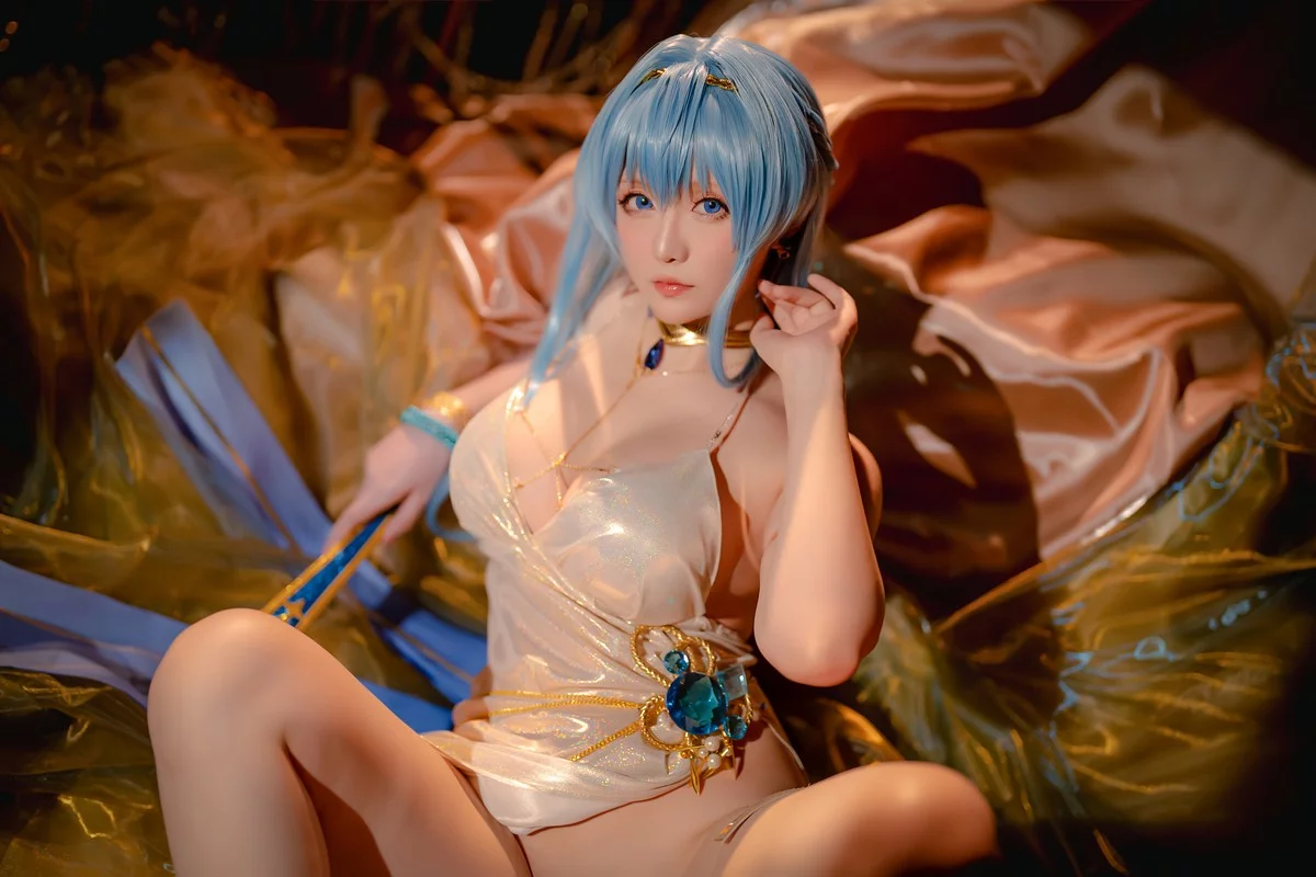 Coser小姐姐星之迟迟四月计划主题私房性感多套服饰秀丰满身材惹火诱惑写真359P