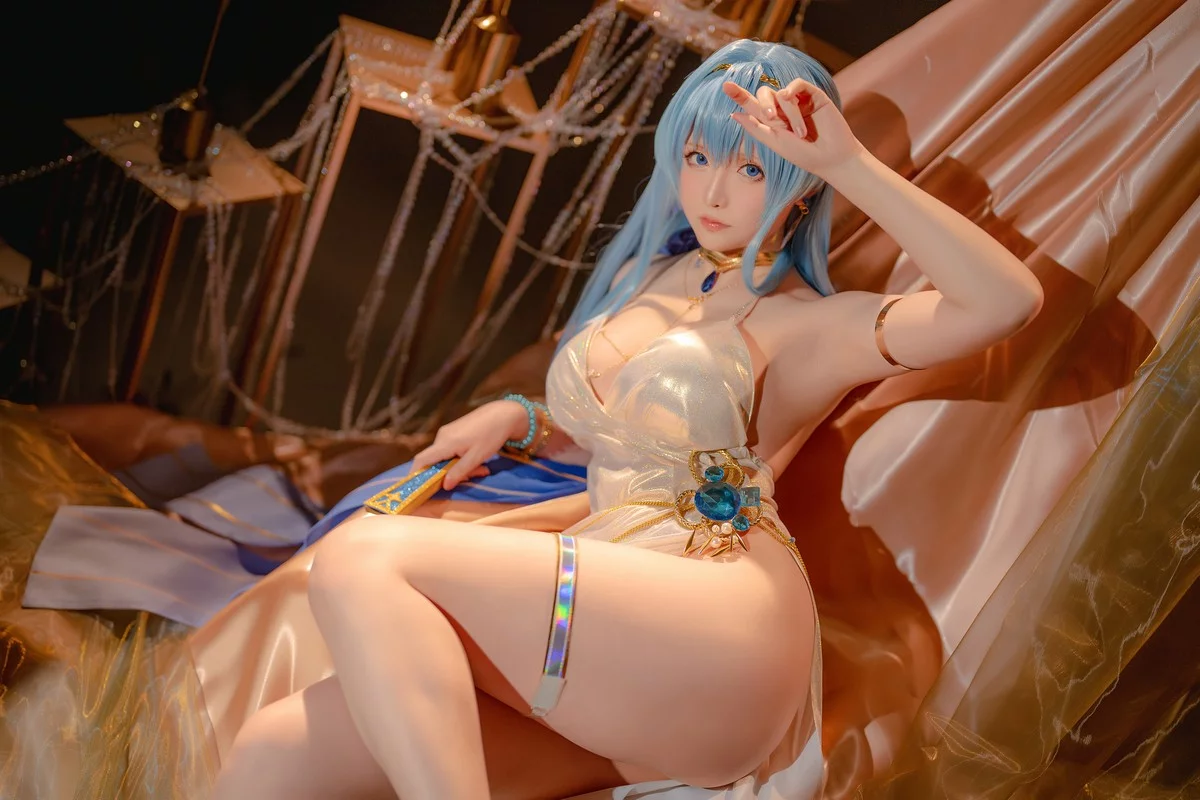 Coser小姐姐星之迟迟四月计划主题私房性感多套服饰秀丰满身材惹火诱惑写真359P