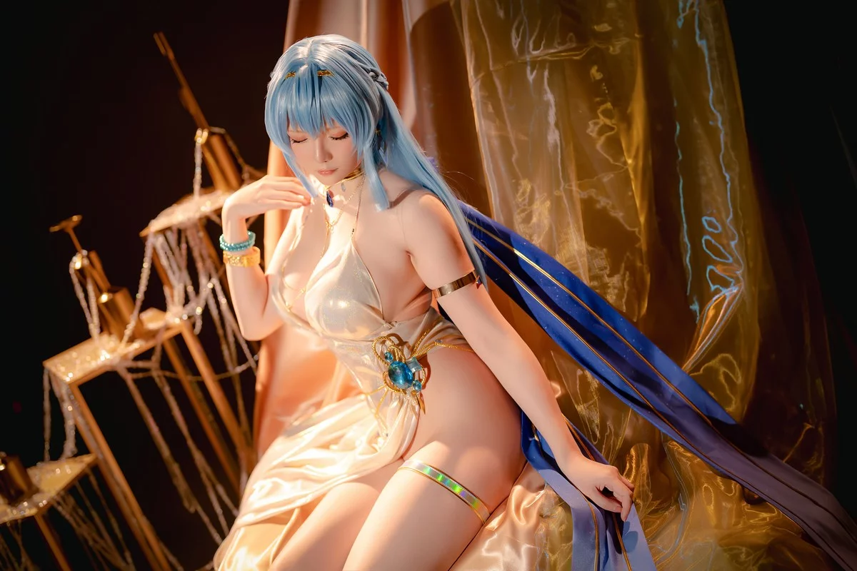 Coser小姐姐星之迟迟四月计划主题私房性感多套服饰秀丰满身材惹火诱惑写真359P