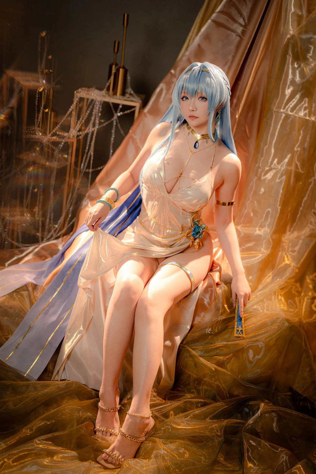 Coser小姐姐星之迟迟四月计划主题私房性感多套服饰秀丰满身材惹火诱惑写真359P