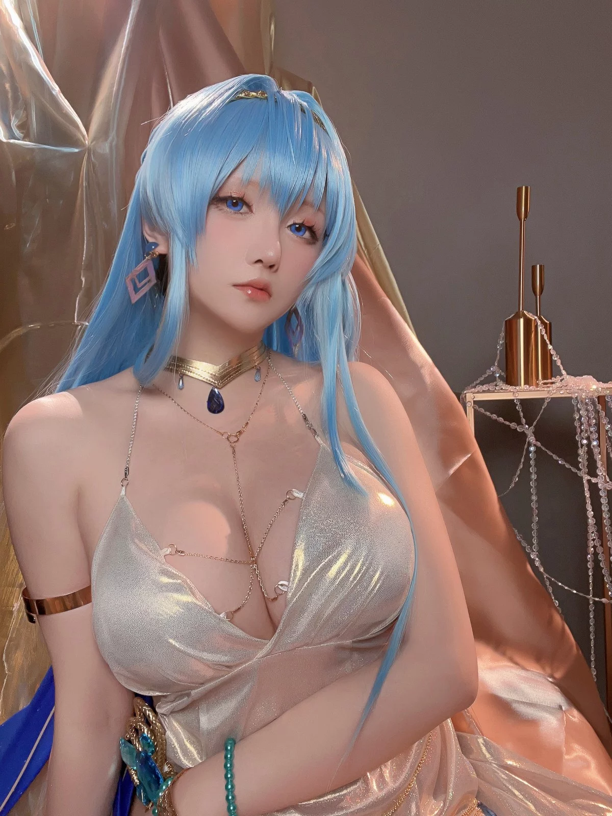 Coser小姐姐星之迟迟四月计划主题私房性感多套服饰秀丰满身材惹火诱惑写真359P