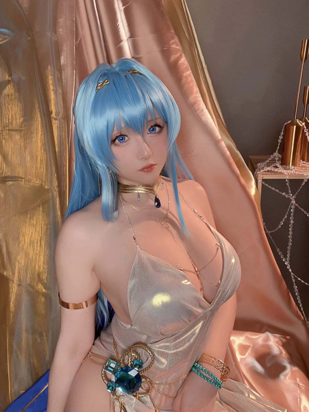 Coser小姐姐星之迟迟四月计划主题私房性感多套服饰秀丰满身材惹火诱惑写真359P
