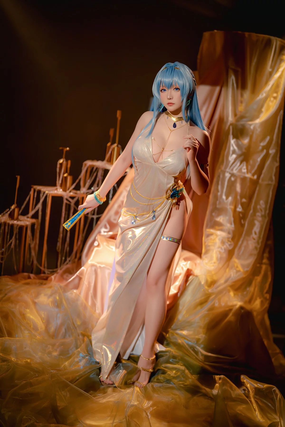 Coser小姐姐星之迟迟四月计划主题私房性感多套服饰秀丰满身材惹火诱惑写真359P